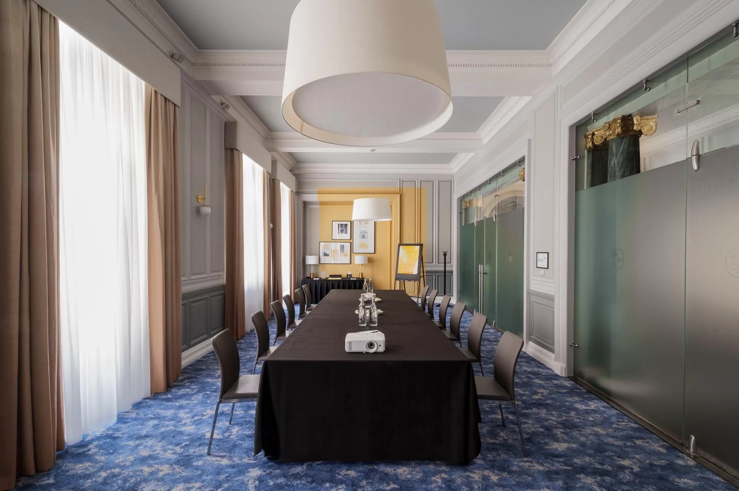 Meeting/conference room in voco Grand Central Glasgow by IHG