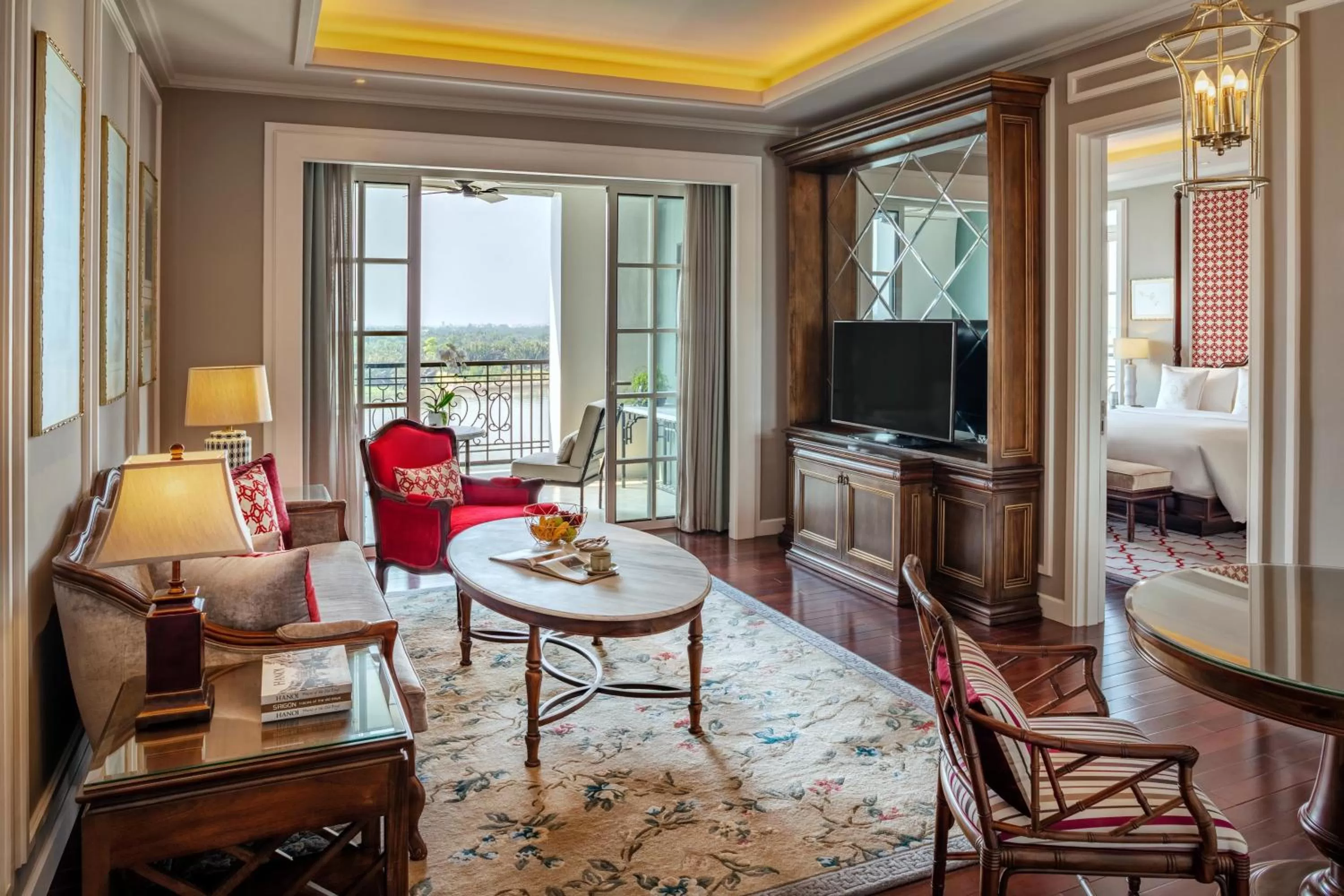 TV and multimedia in Mia Saigon – Luxury Boutique Hotel