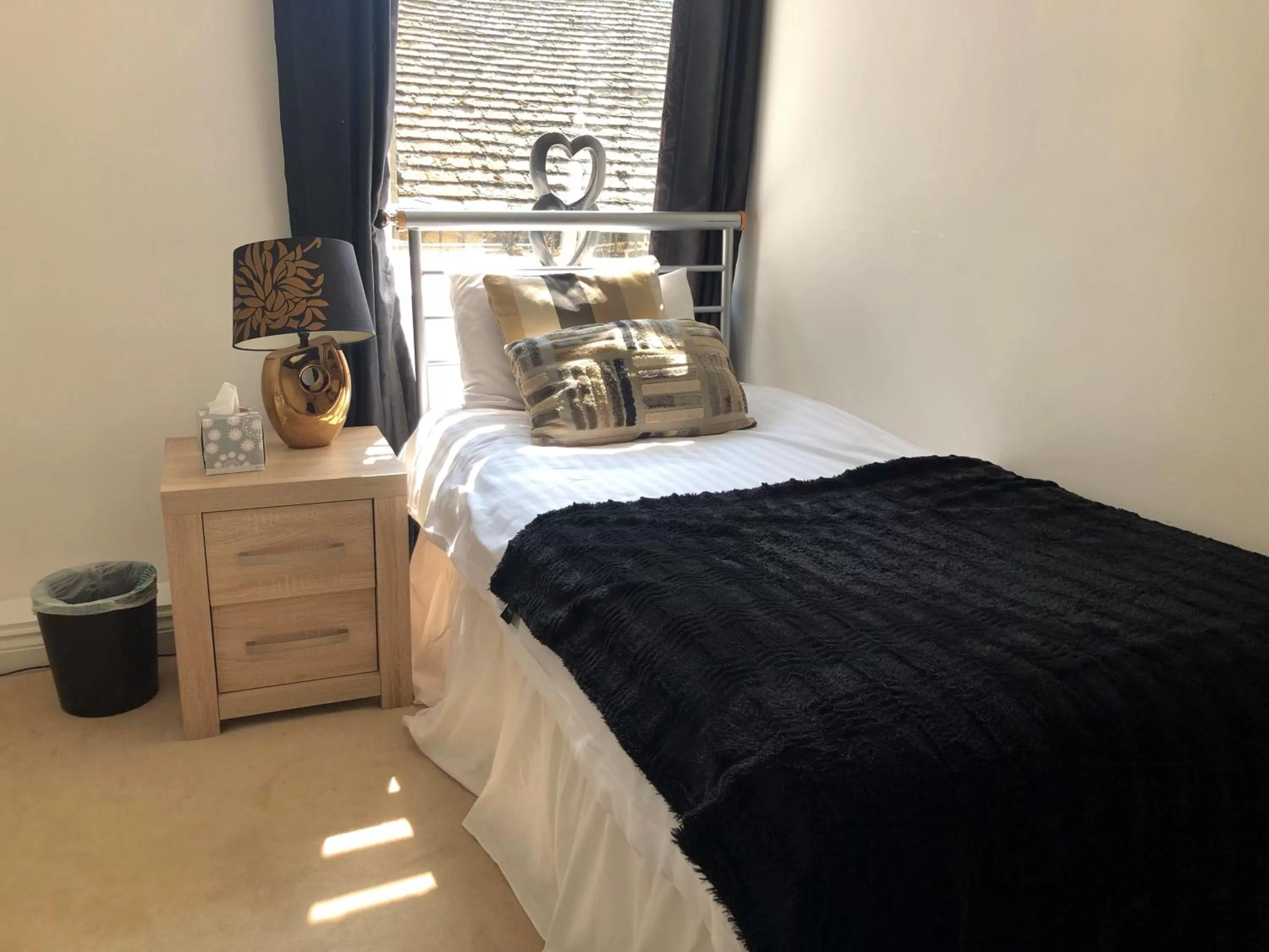 Single Room with Shower in Deeping Stage