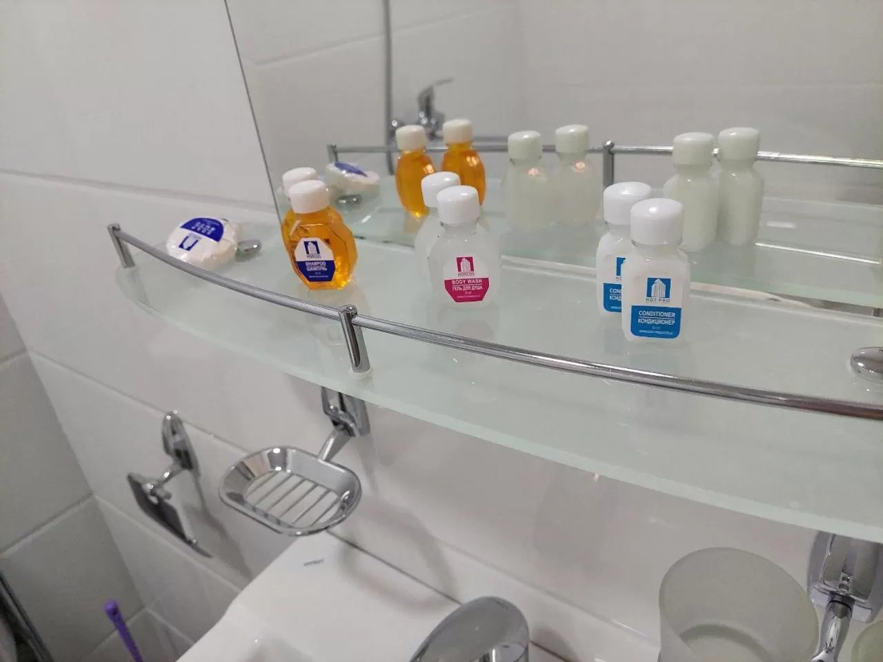 Bathroom in Samarabonu Hotel