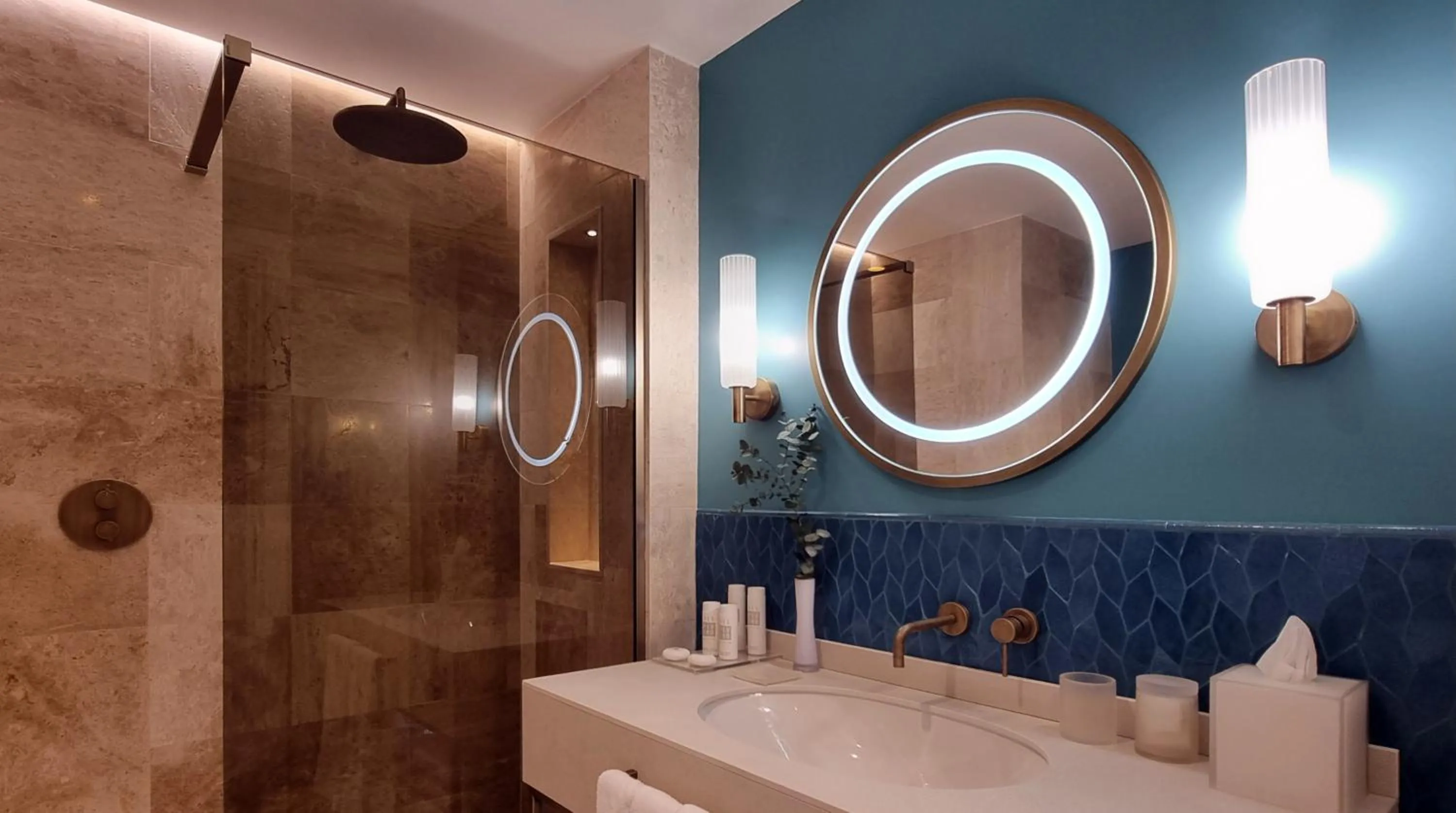 Premium Deluxe Double or Twin Room in CPH | Pevero Hotel