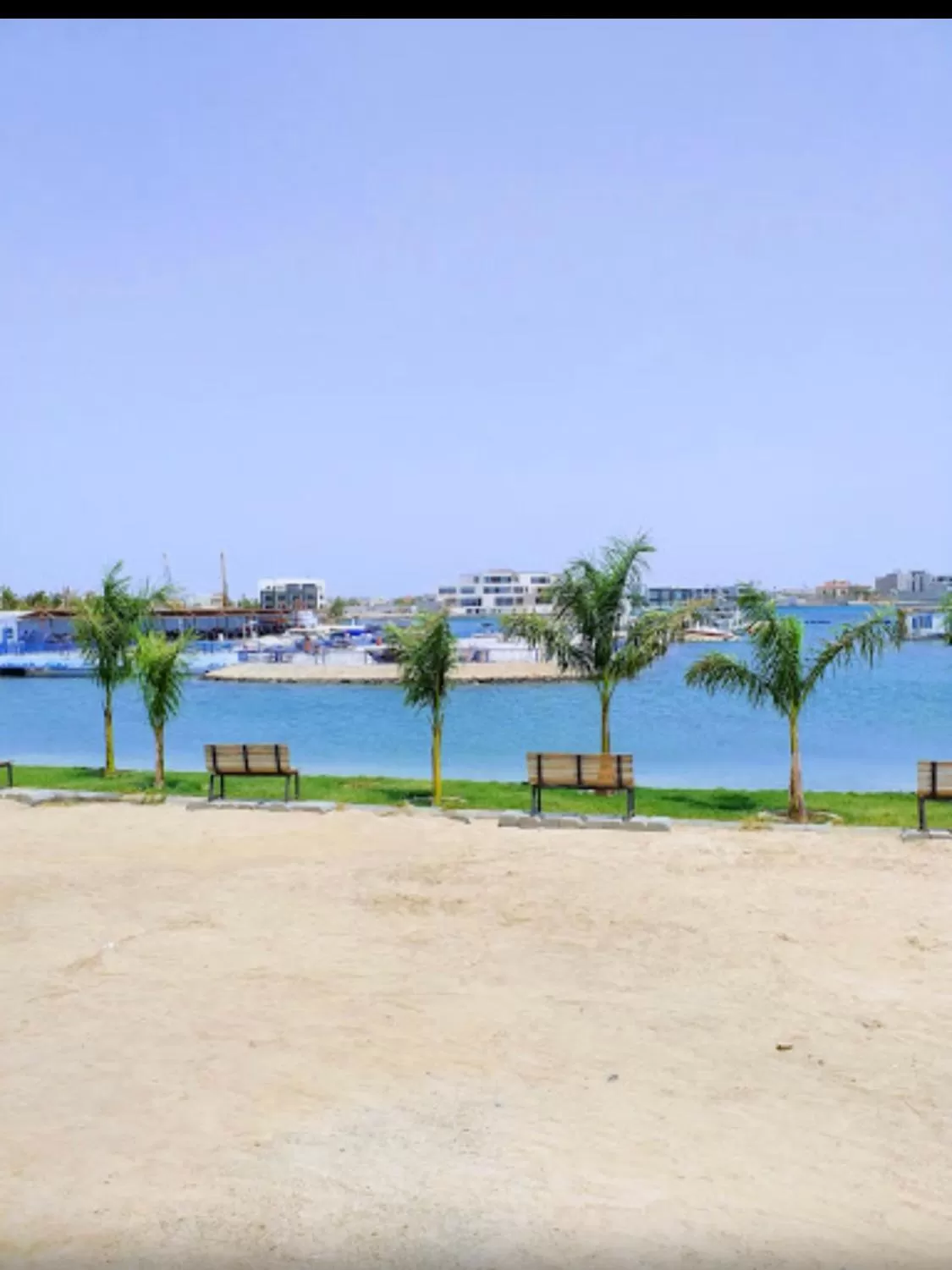 Beach in Happiness Chalet 512