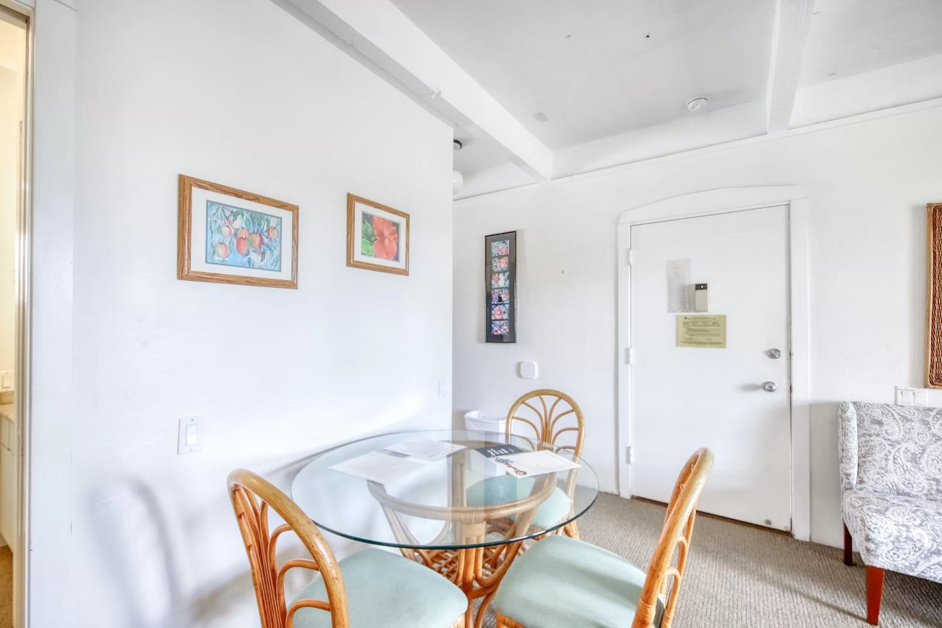 Dining Area in Kona Bali Kai #334