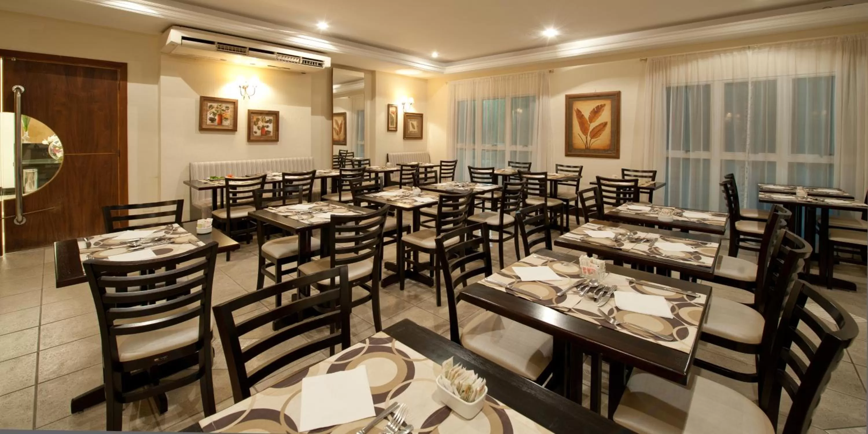 Restaurant/places to eat in Hotel Sequóia Alphaville