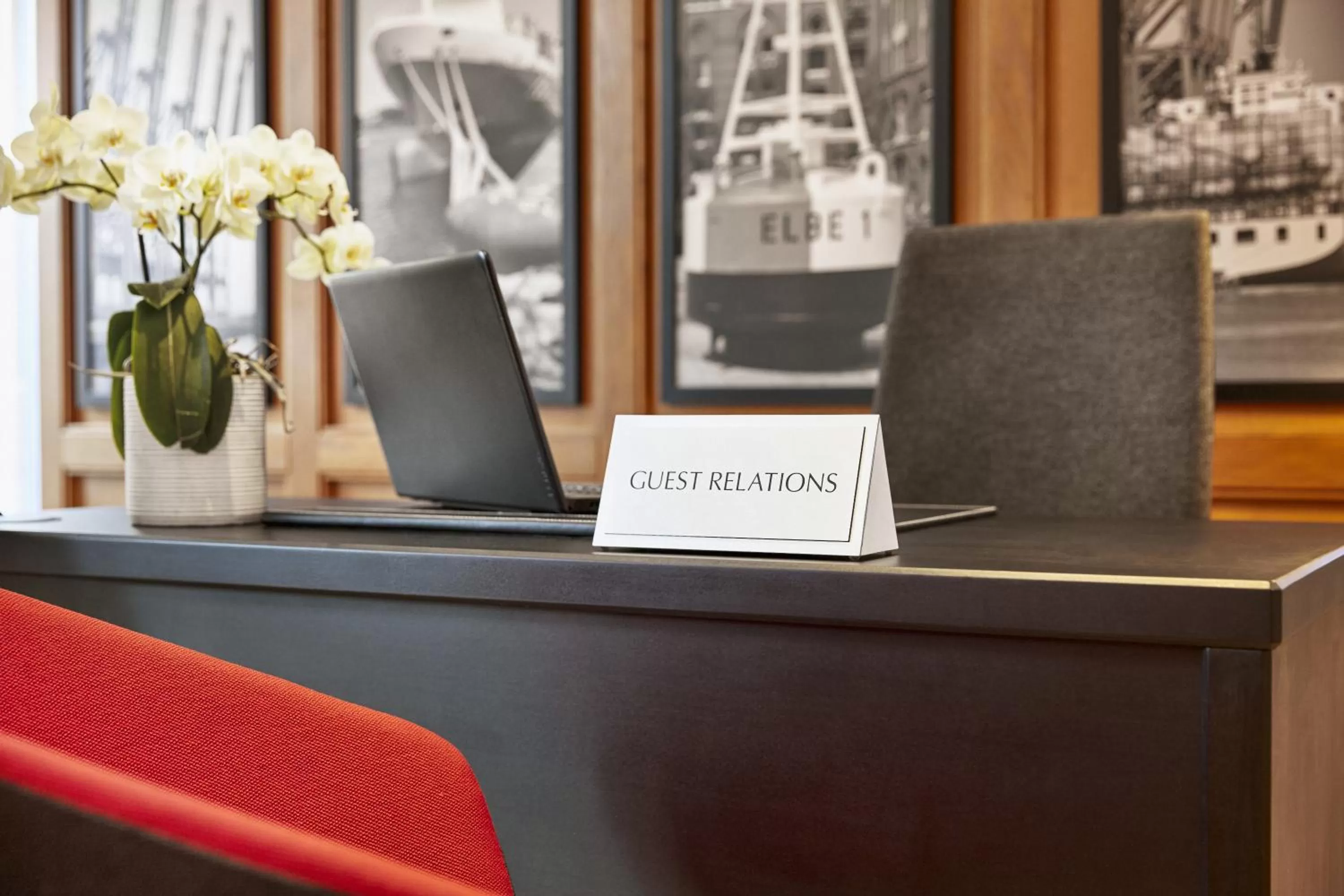 Lobby or reception in H4 Hotel Hamburg Bergedorf, Trademark Collection by Wyndham