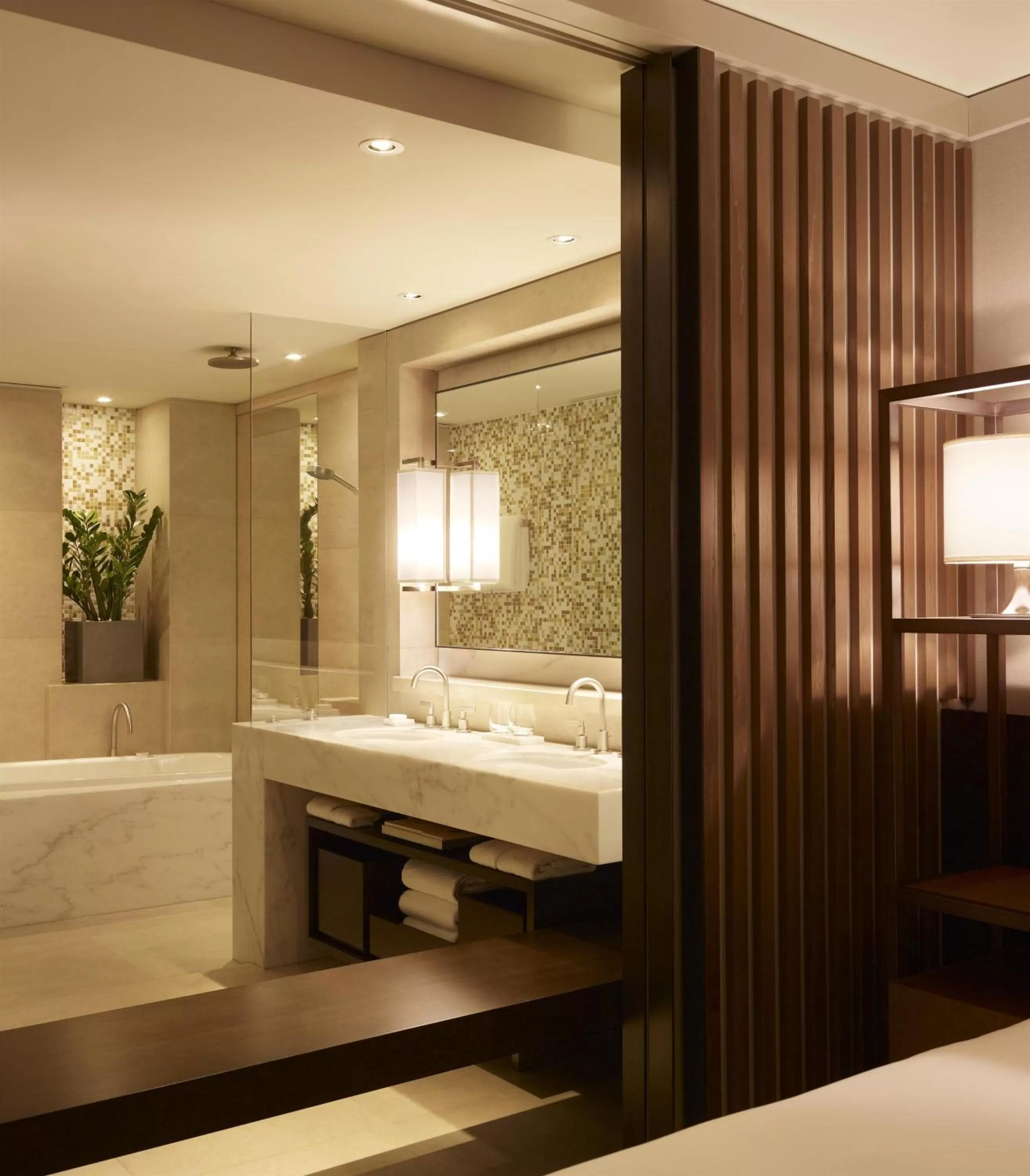 2 Twin Beds with Opera View in Park Hyatt Sydney