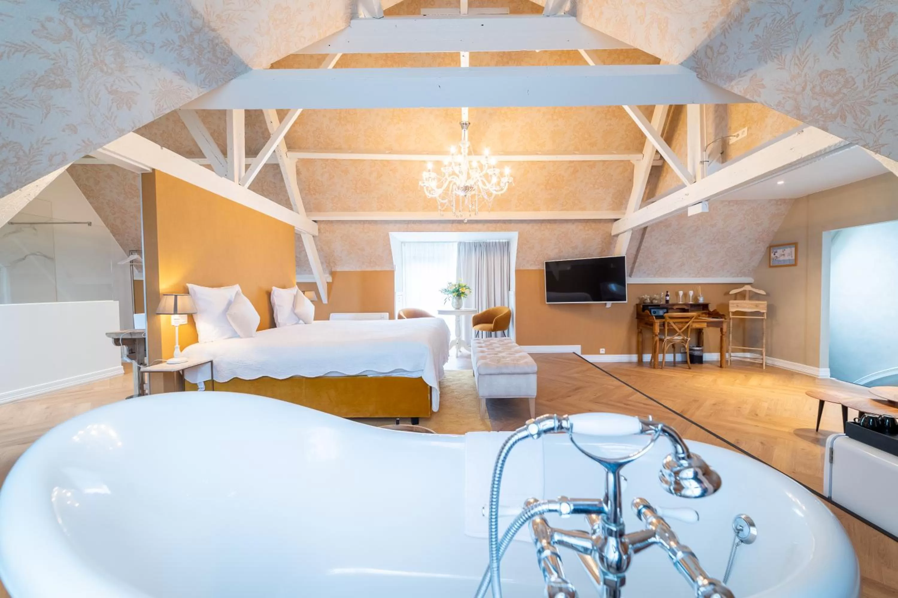 Photo of the whole room, Bed in Grand Hotel Normandy by CW Hotel Collection