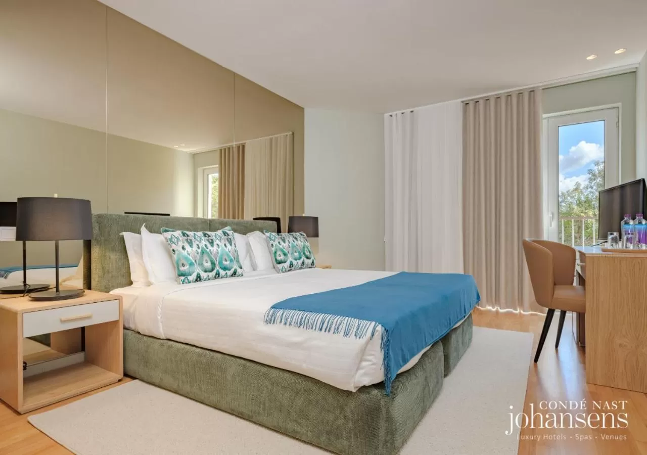 Bedroom, Bed in Pure Monchique Hotel - Villa Termal Spa Resort - by Unlock Hotels