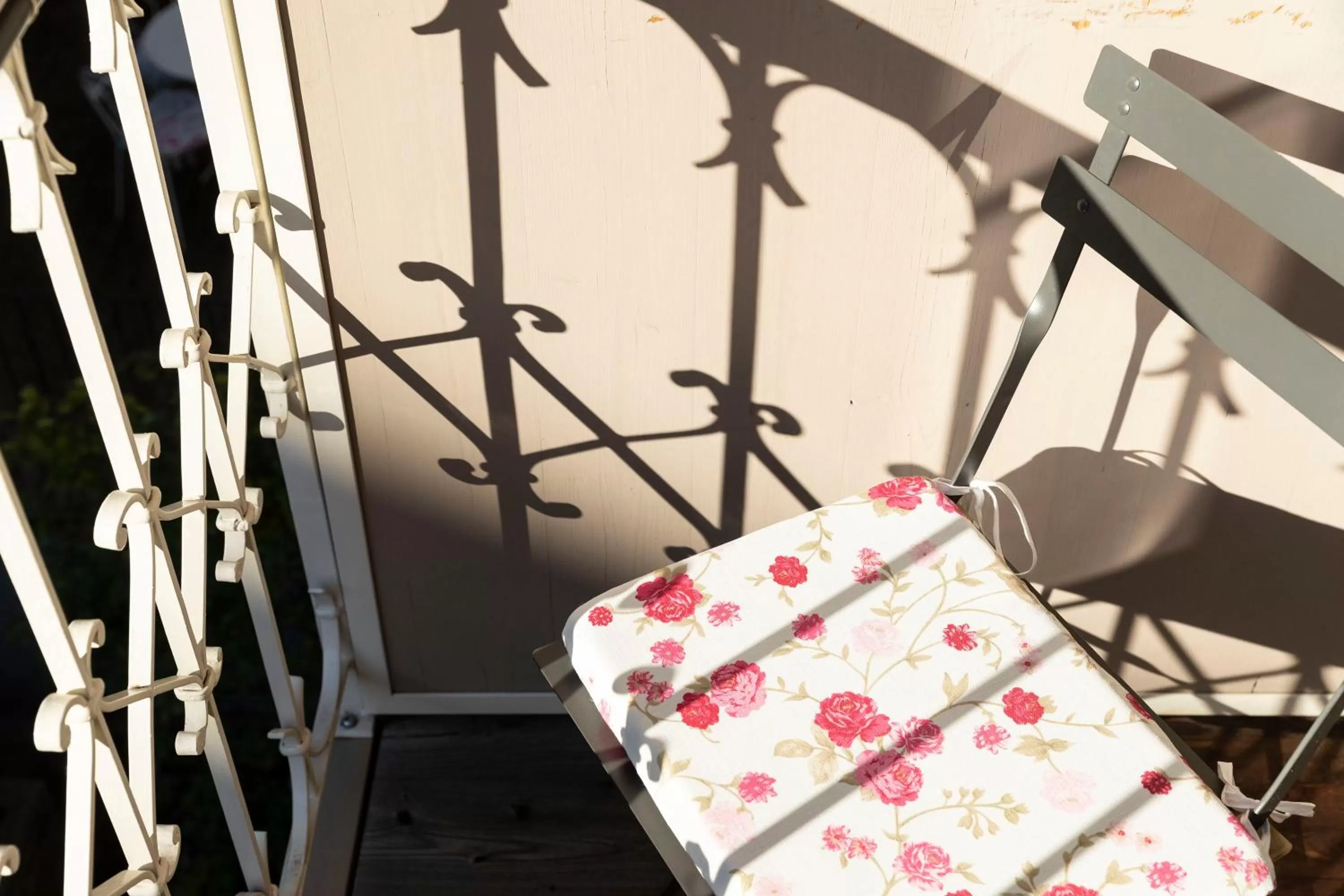 Balcony/Terrace, Bed in Villa Bergmann Suites Meran