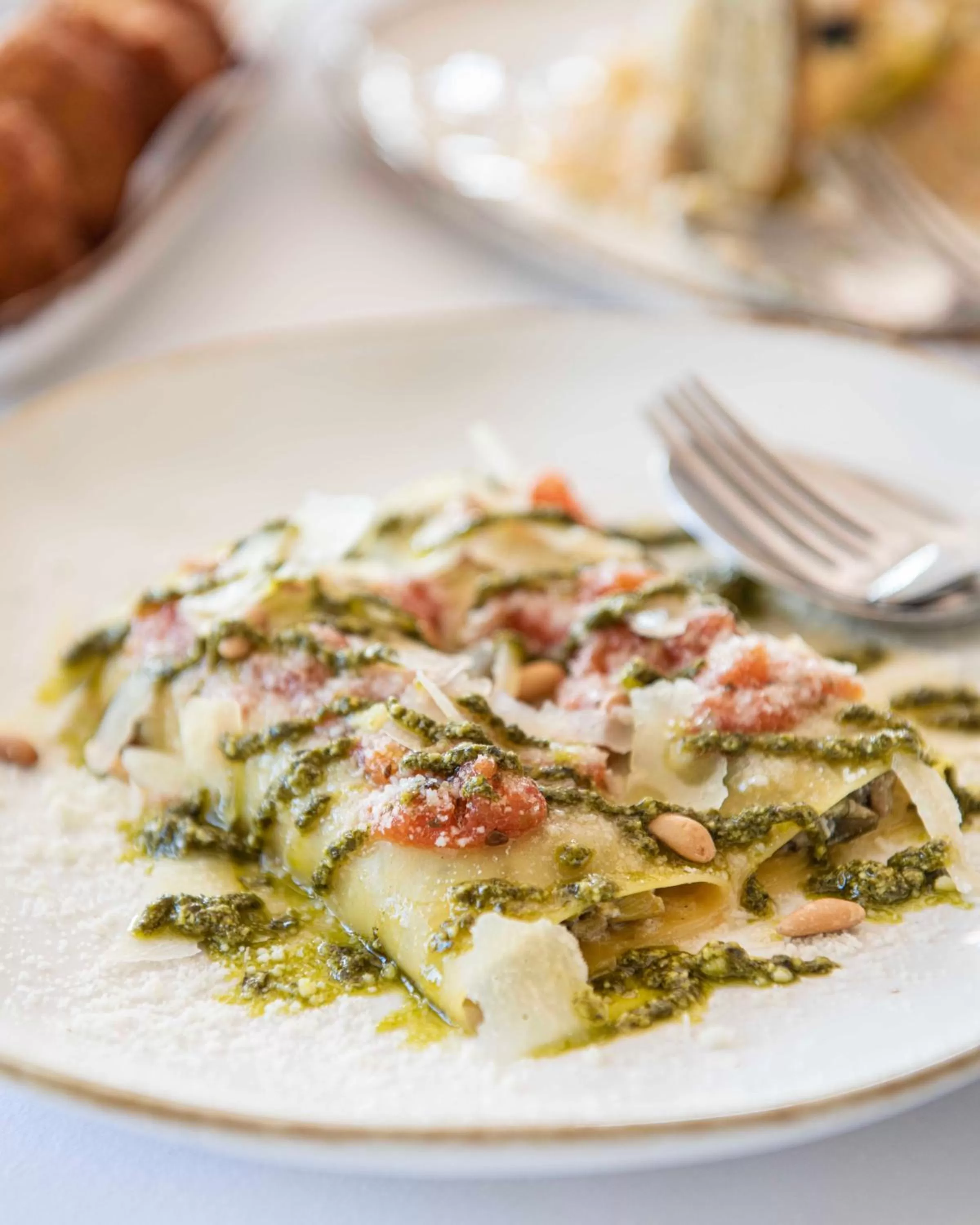 Food and drinks in Hostal de la Plaça - Hotel Boutique