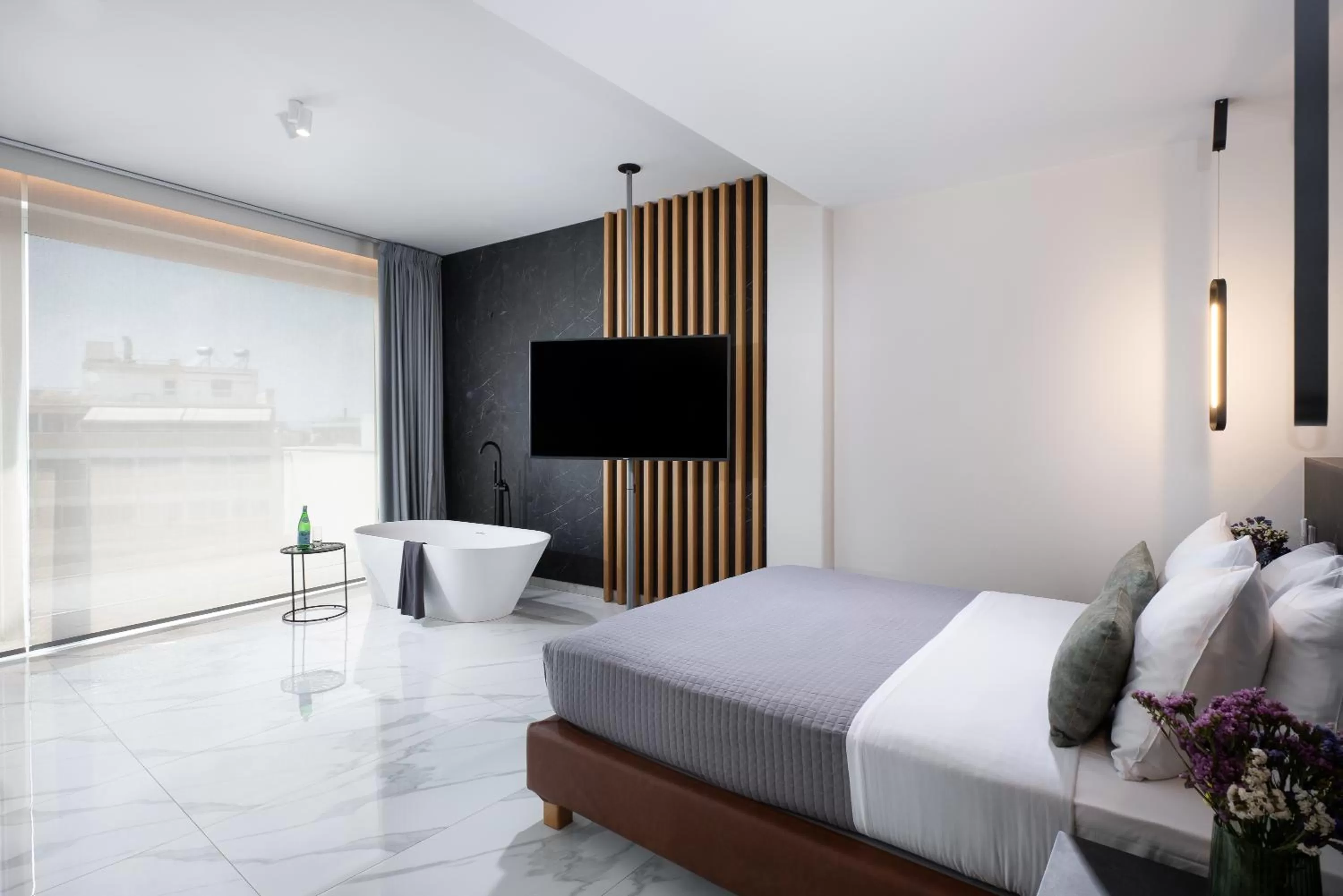 TV and multimedia, Bed in Enattica Suites
