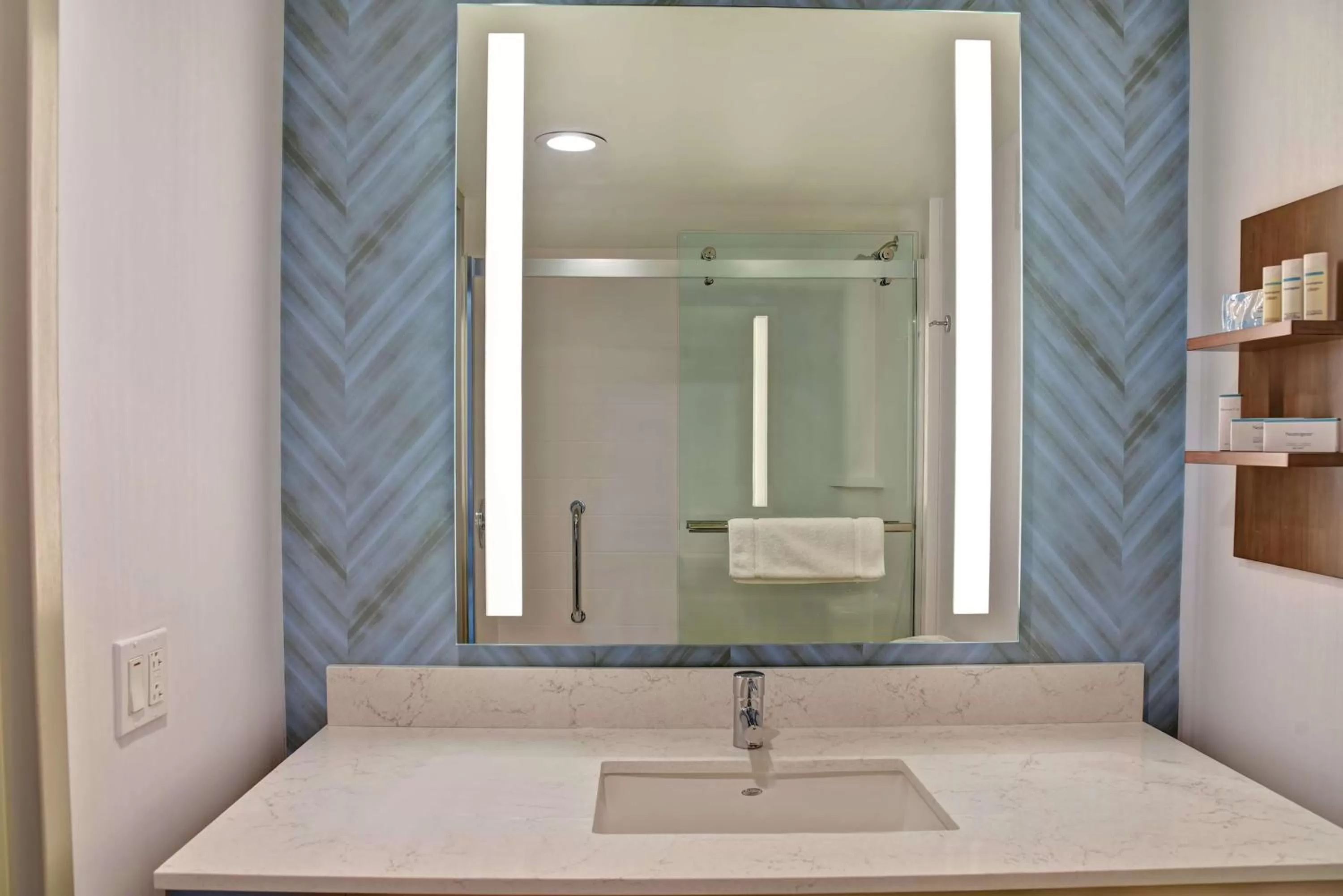 Bathroom in Hilton Garden Inn Kansas City/Kansas