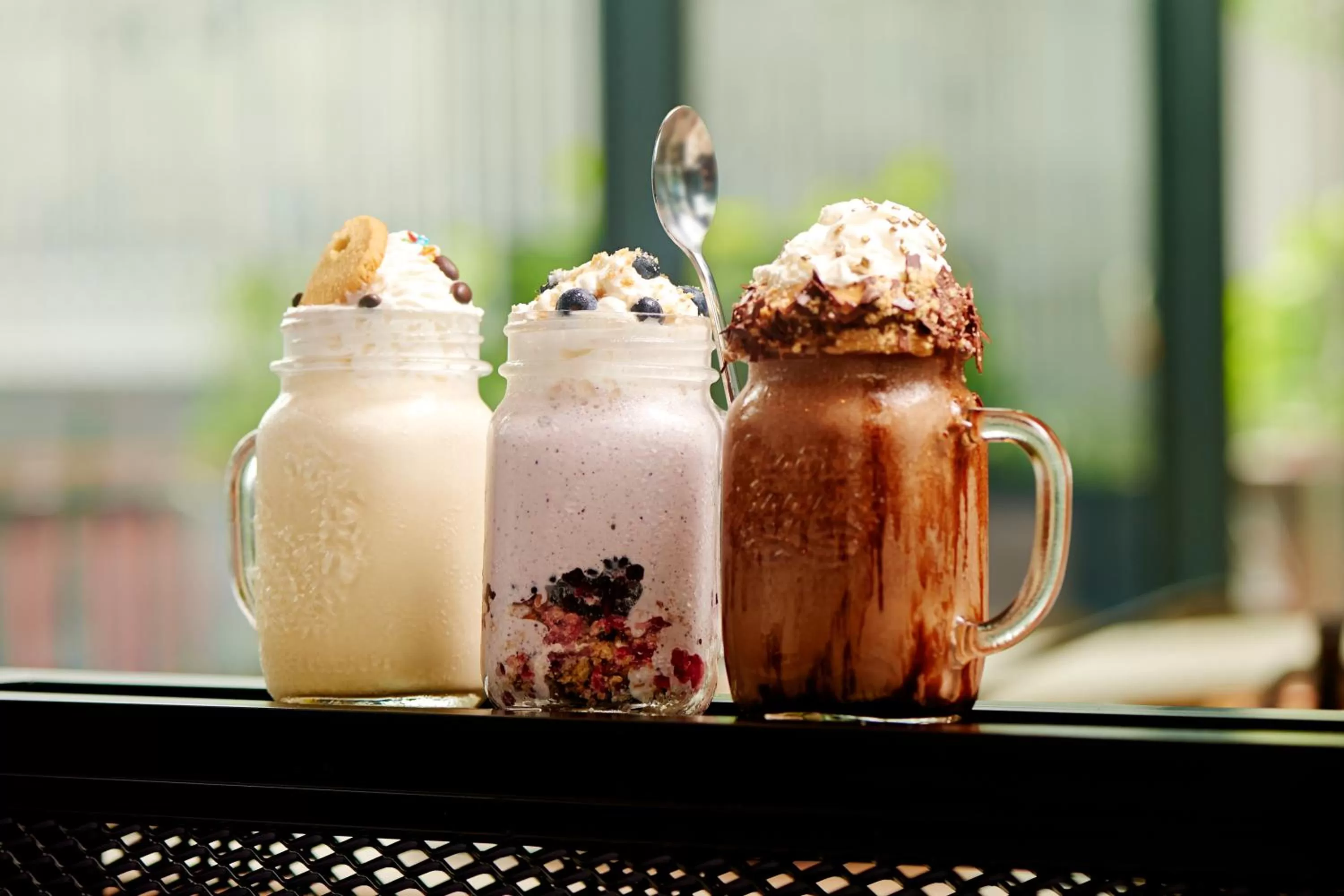 Food and drinks in YOTEL Singapore Orchard Road