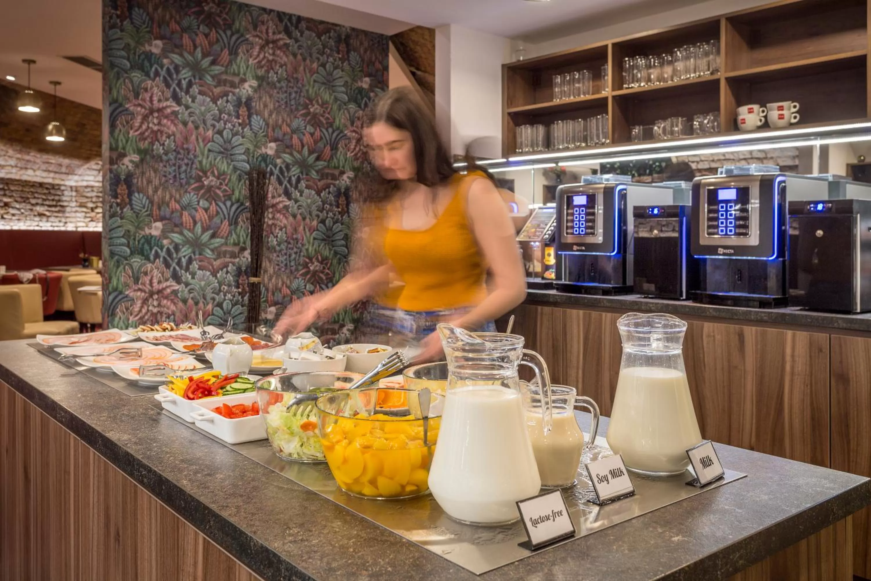 Food and drinks in Hotel Memories Budapest