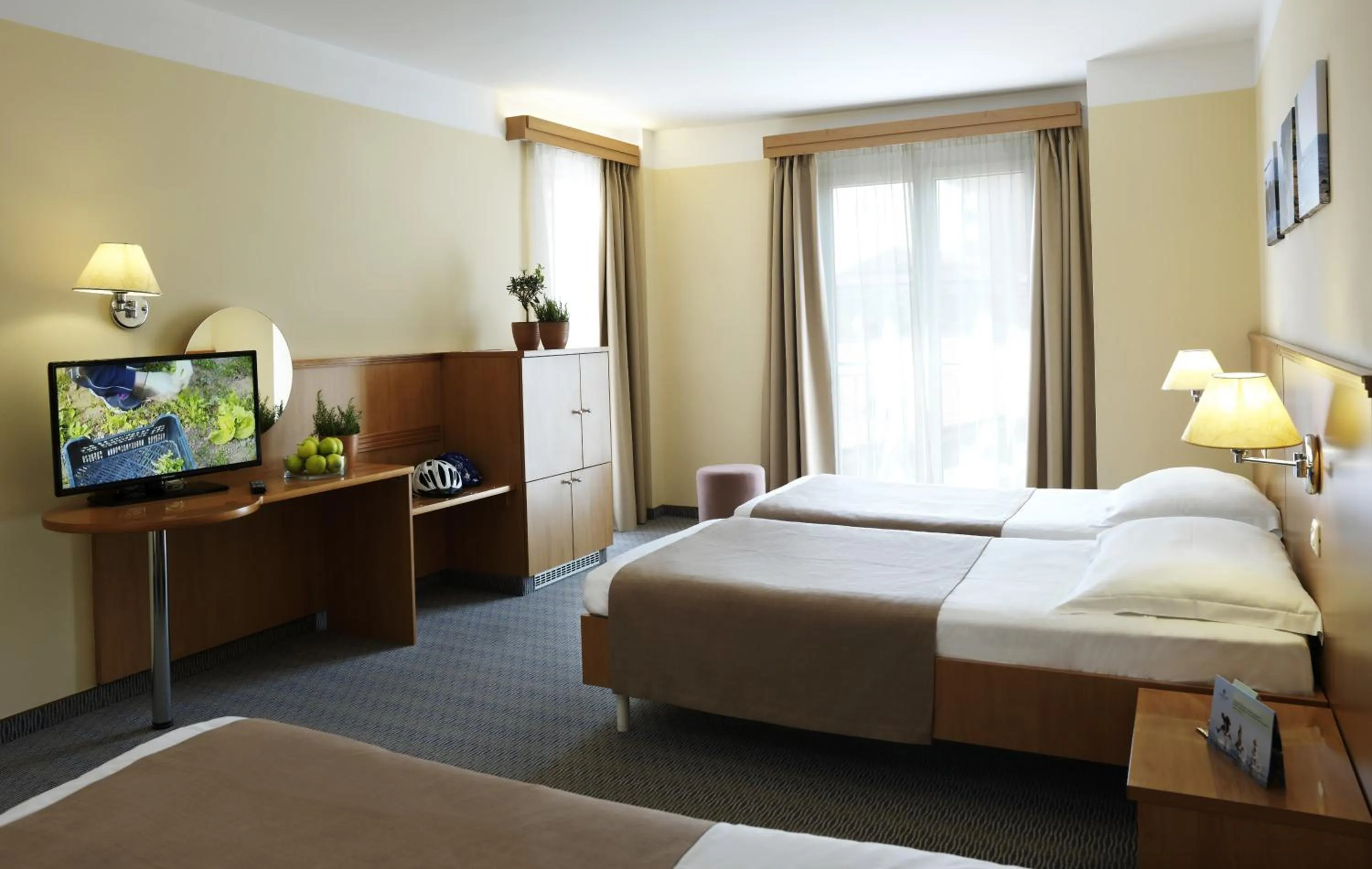 Photo of the whole room, Bed in Hotel Neptun - Terme & Wellness Lifeclass