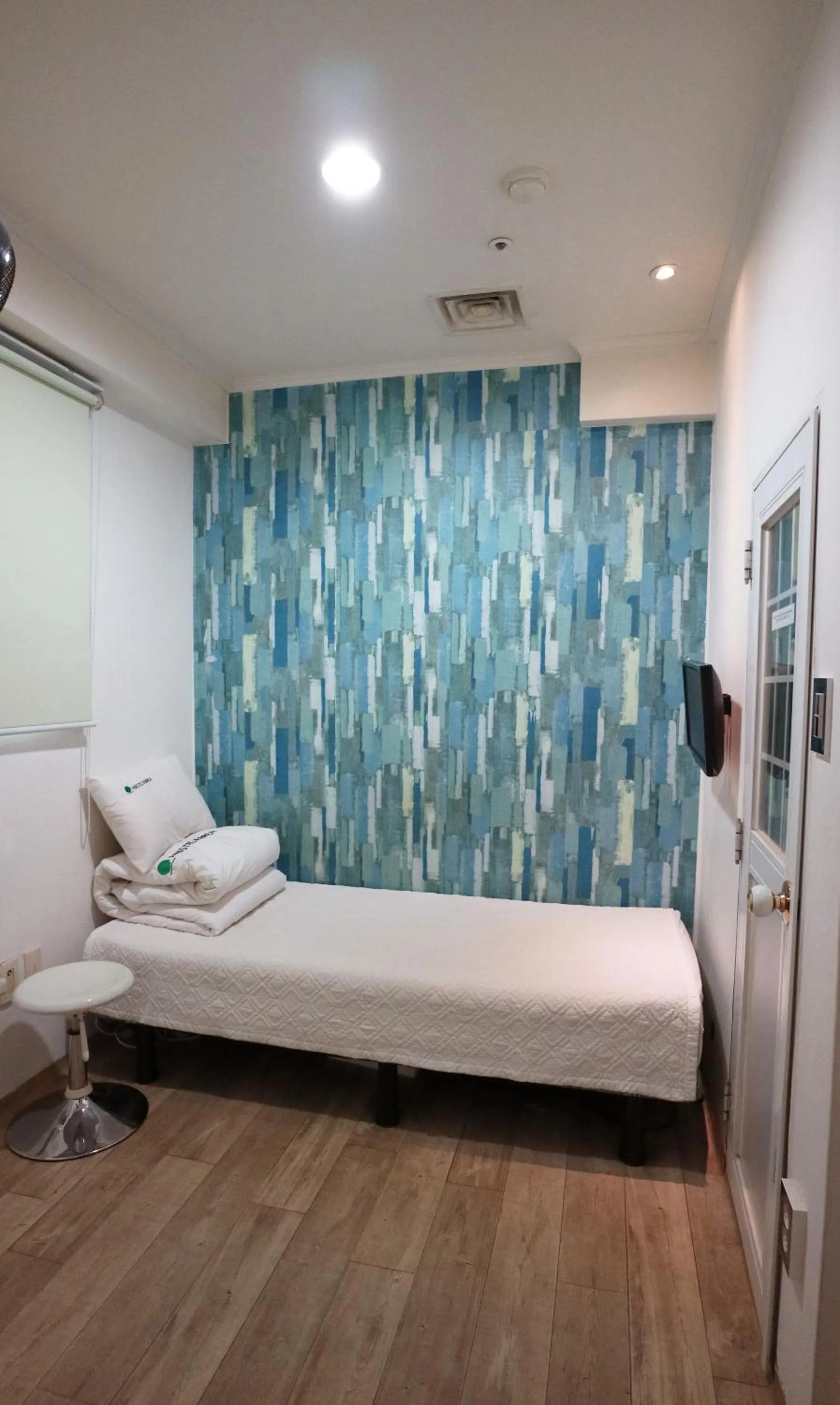 Bed in Hostel Korea - Original