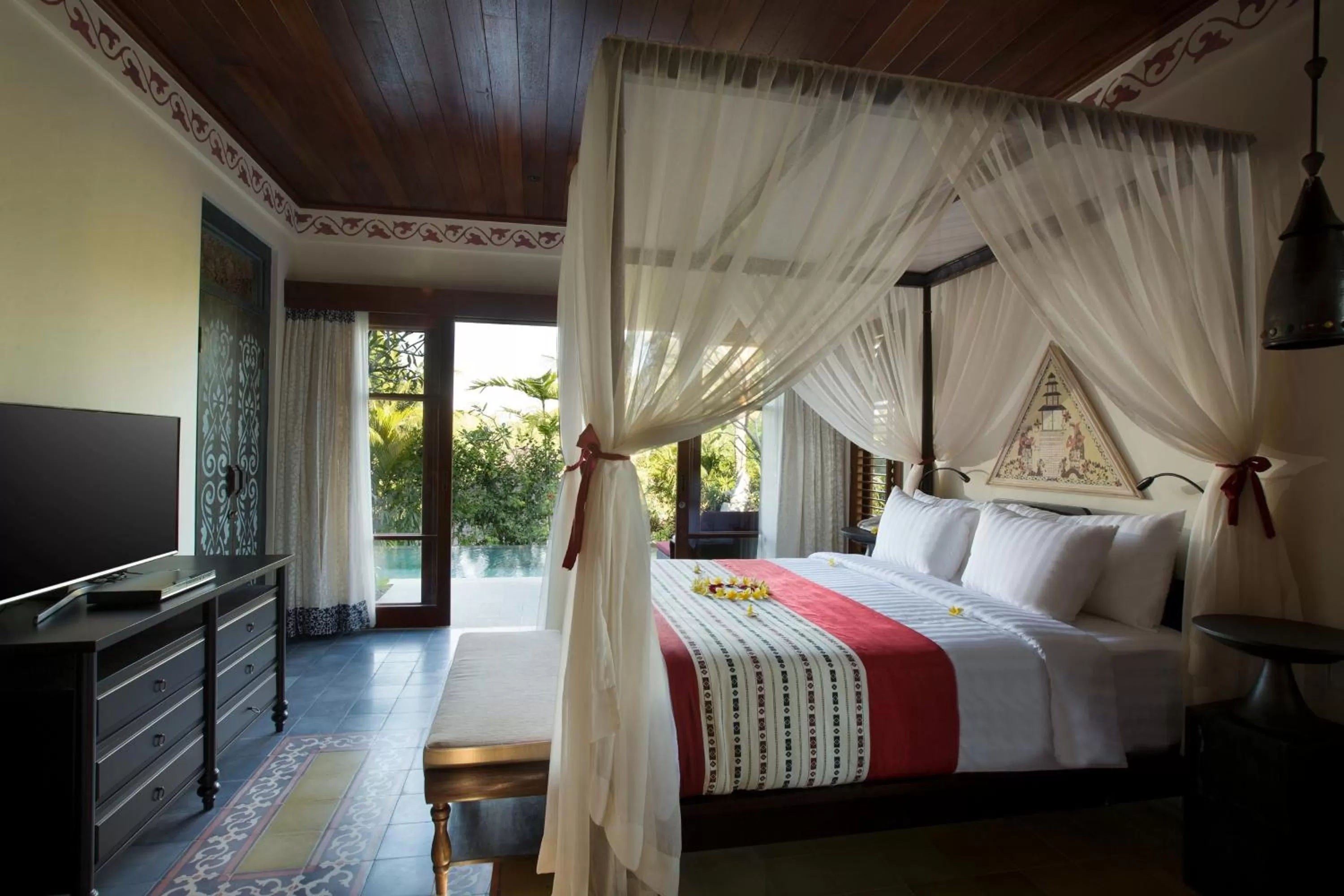 Bed in Dwaraka The Royal Villas