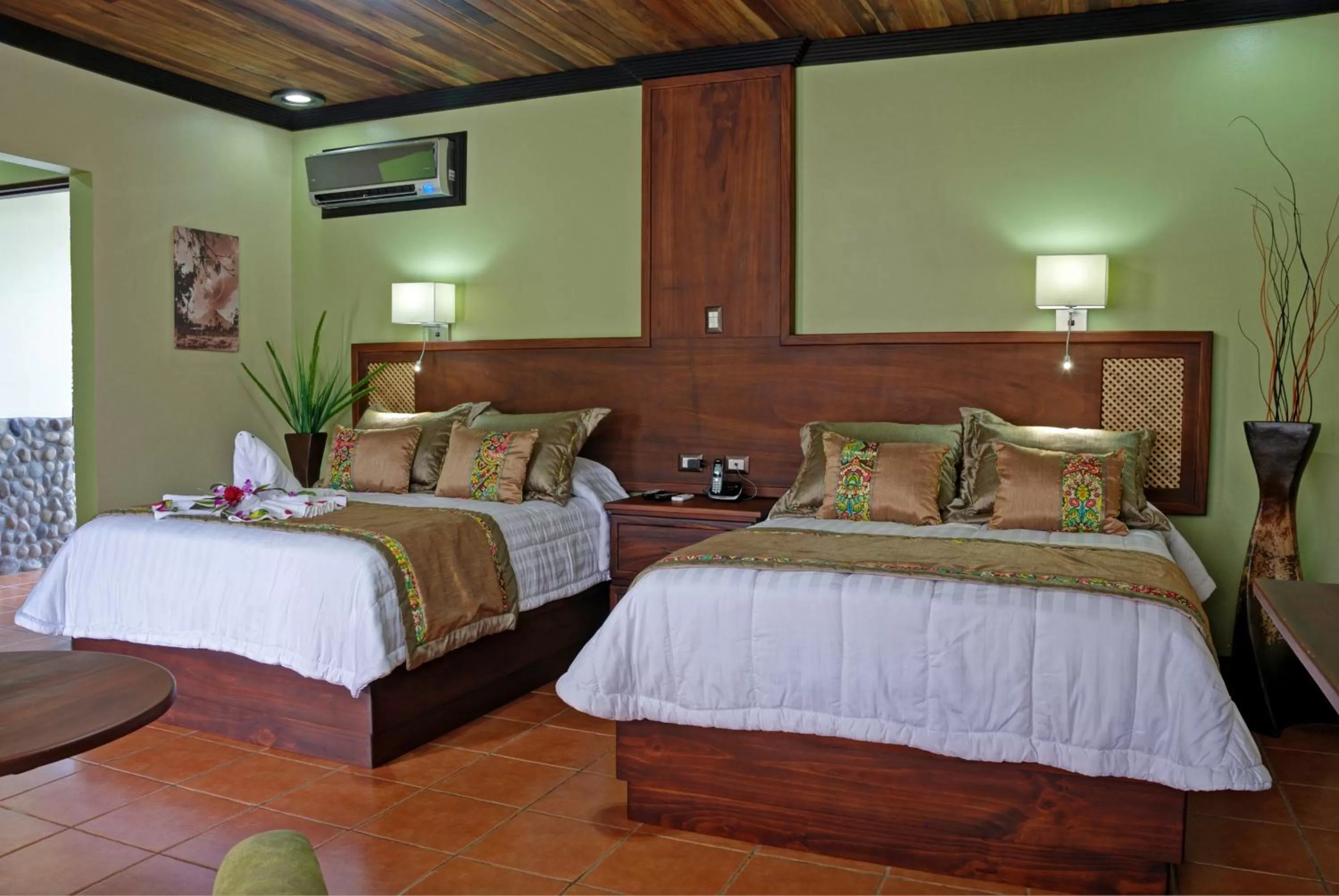 Bed in Volcano Lodge, Hotel & Thermal Experience