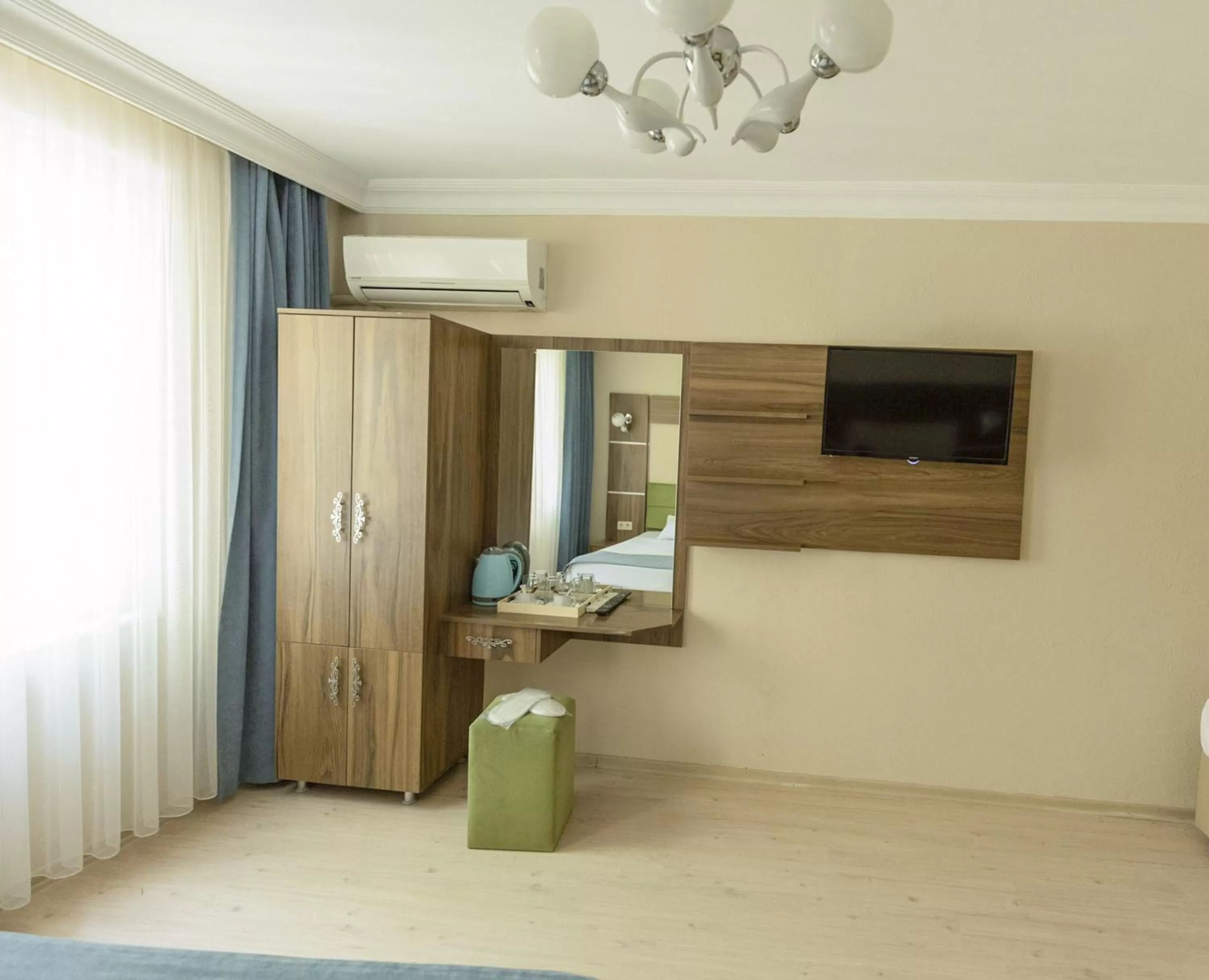 TV and multimedia, Bed in De Marêe