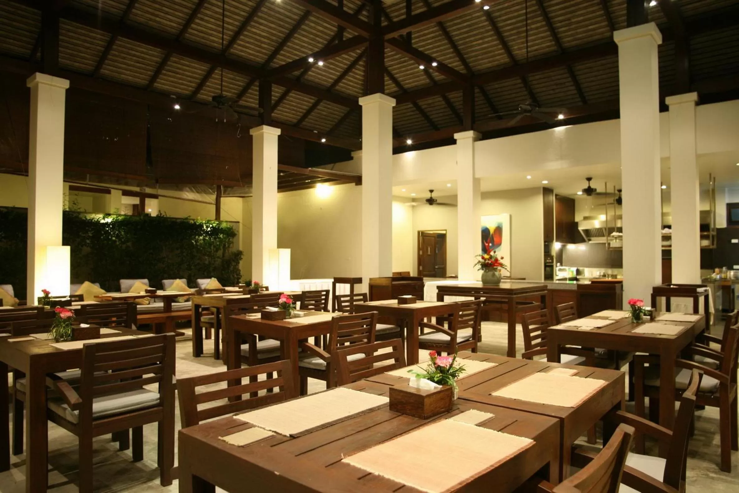 Restaurant/places to eat in The Quarter Pai