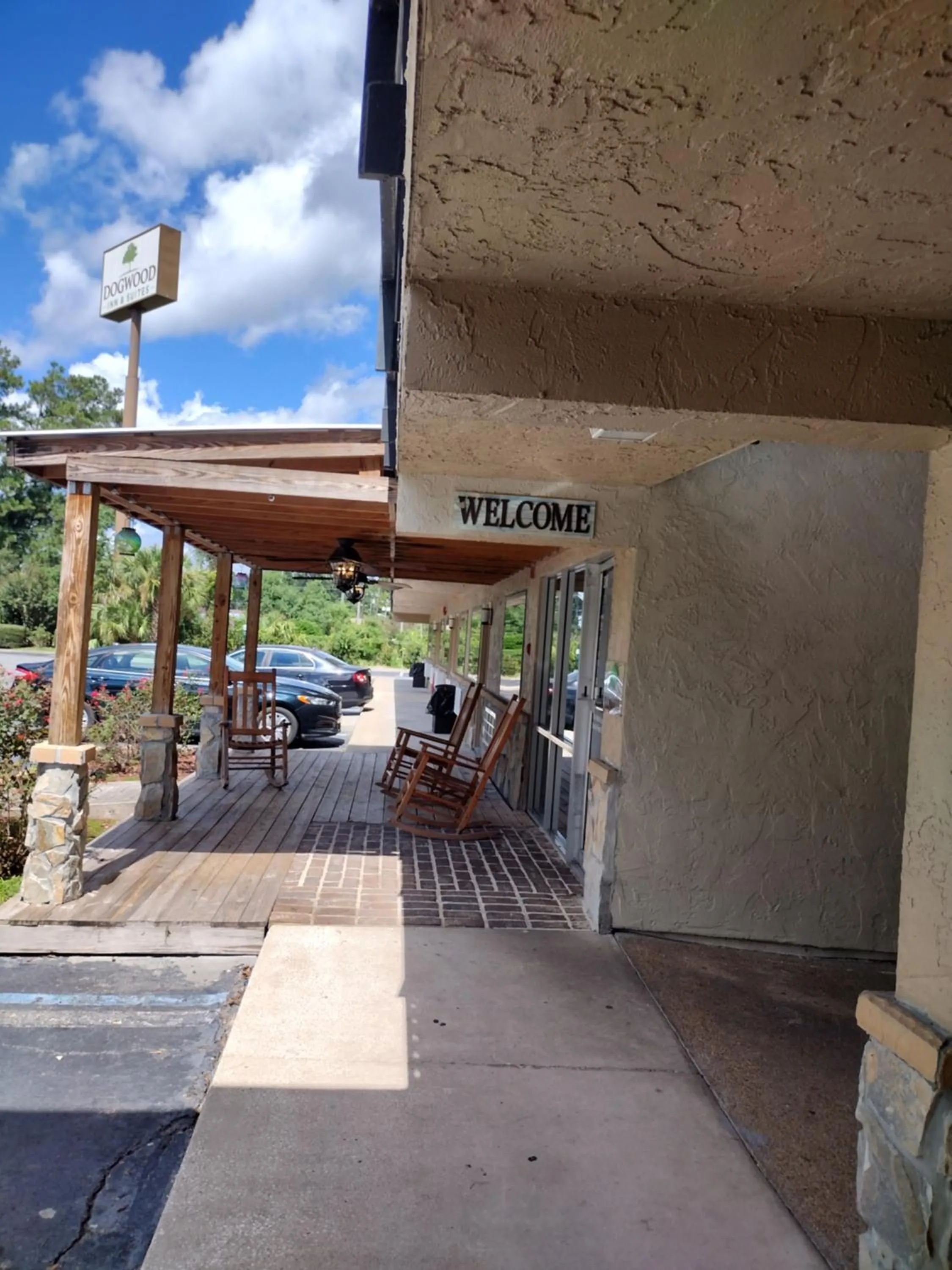 Patio in Capital O Hotel Richmond Hill/Savannah area I-95