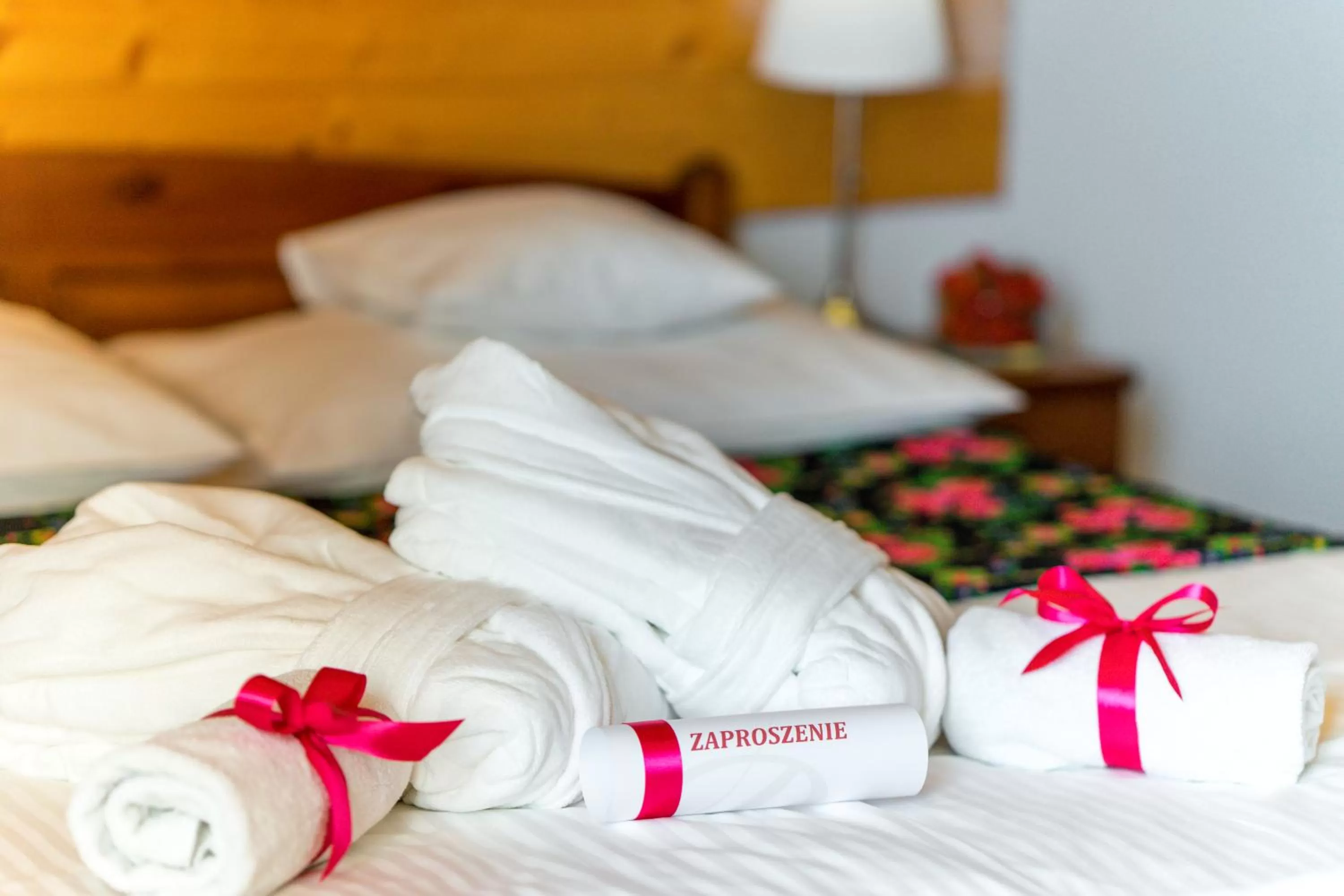 Decorative detail, Bed in Rezydencja Sienkiewiczówka