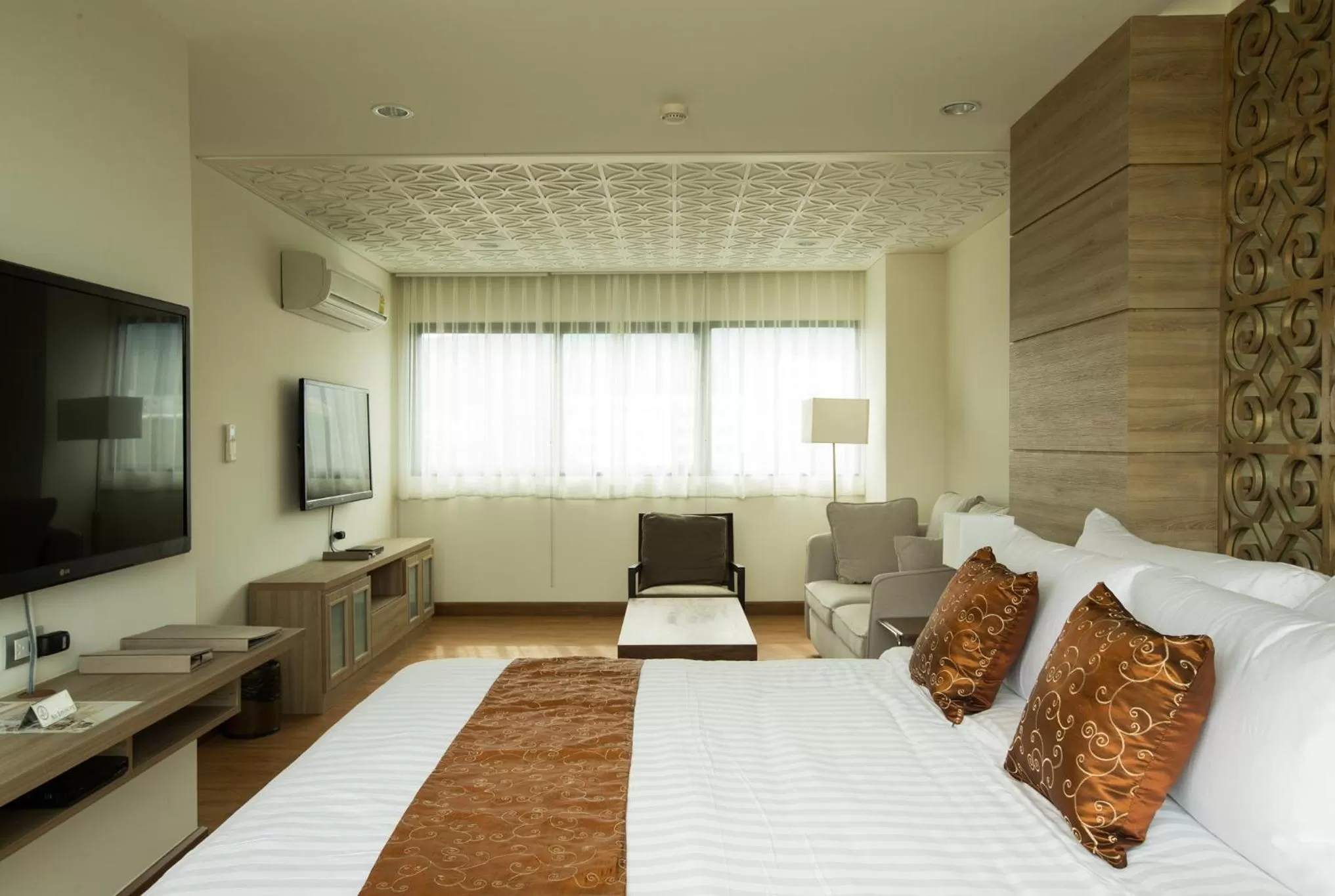 Bedroom, Bed in S17 Nimman