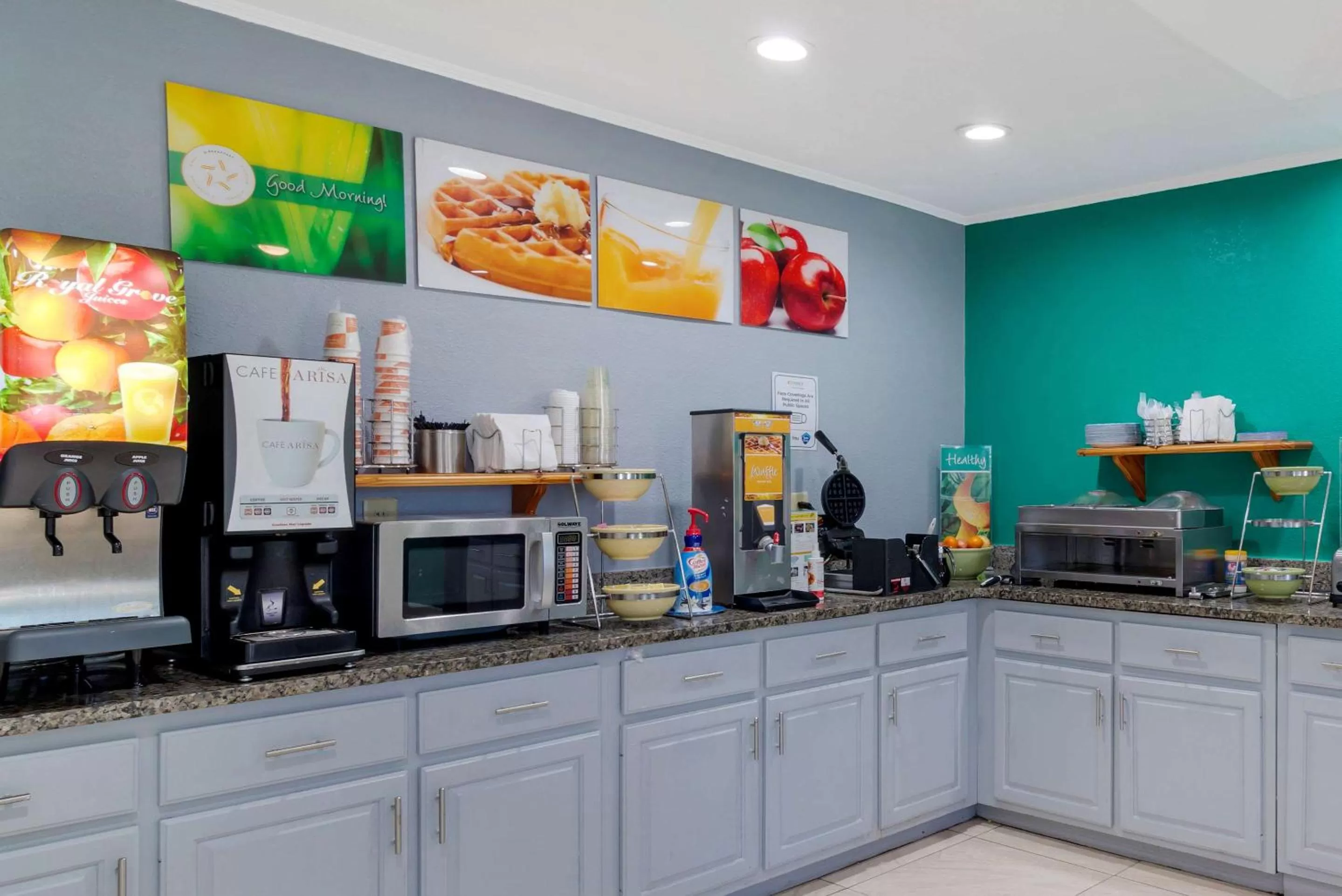 Breakfast in Quality Inn Newnan - Atlanta South