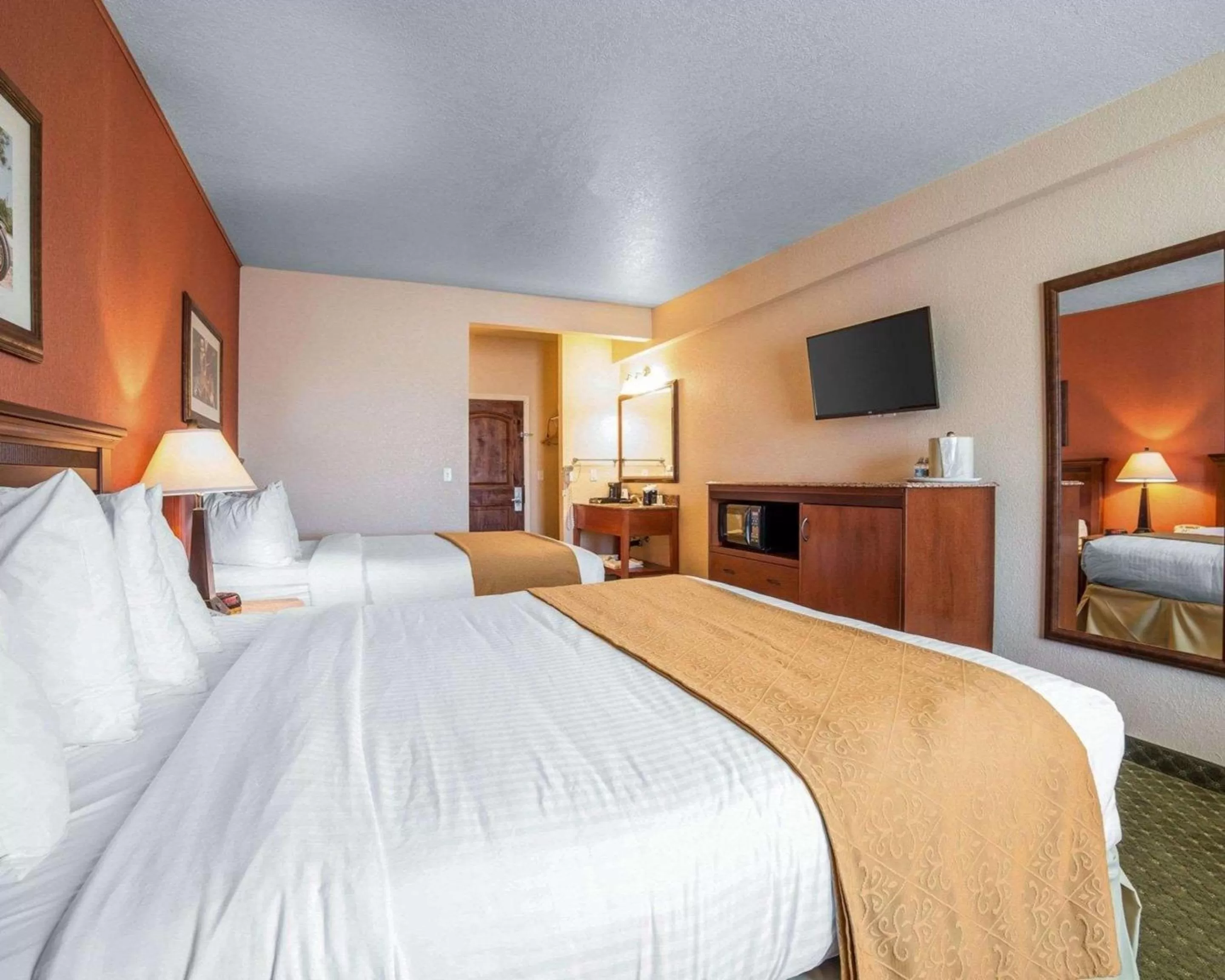 Photo of the whole room in Quality Inn Winnemucca - Model T Casino