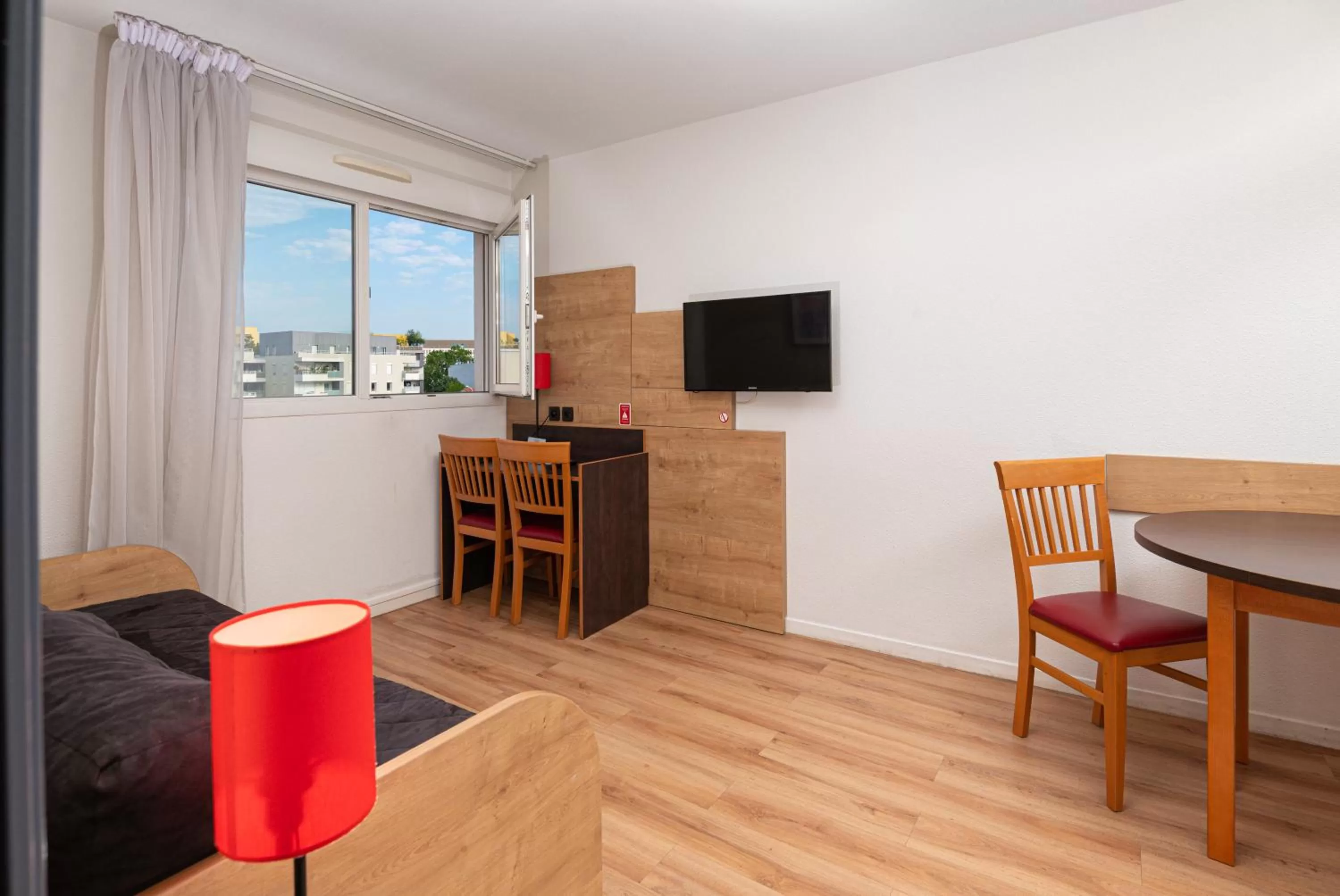 Bedroom in Apparthotel Privilodges Lyon Lumière