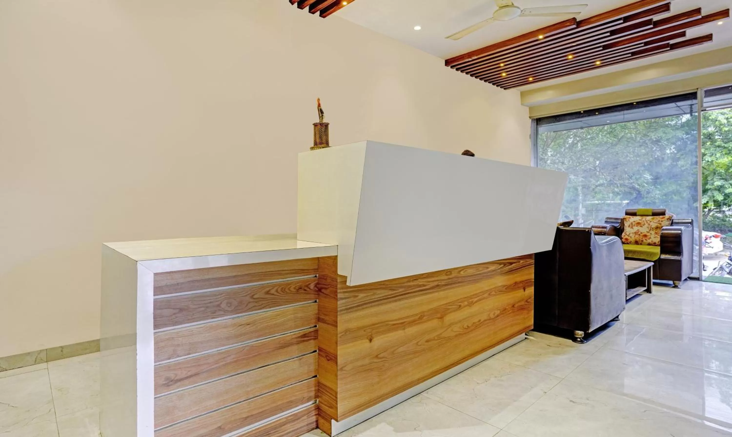 Lobby or reception in Itsy By Treebo - Radhika Ex