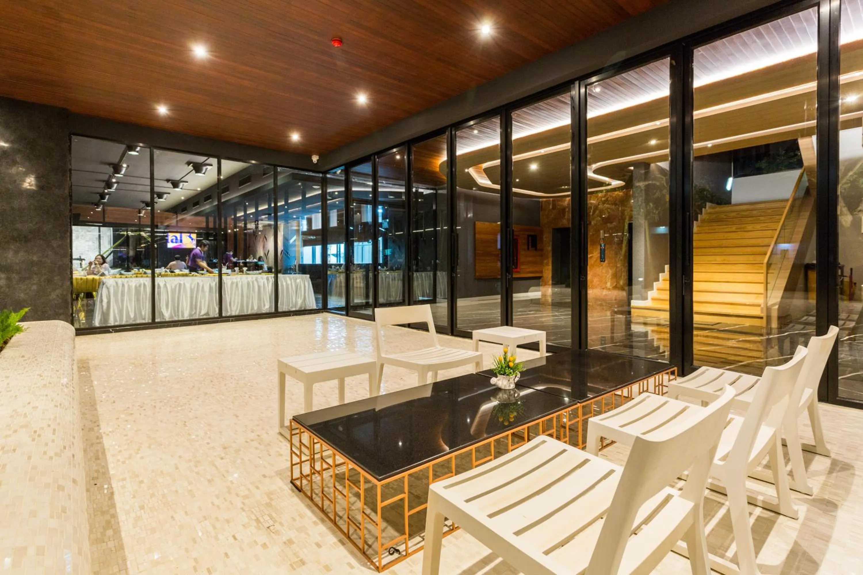 Patio in Tonaoi Grand Hotel