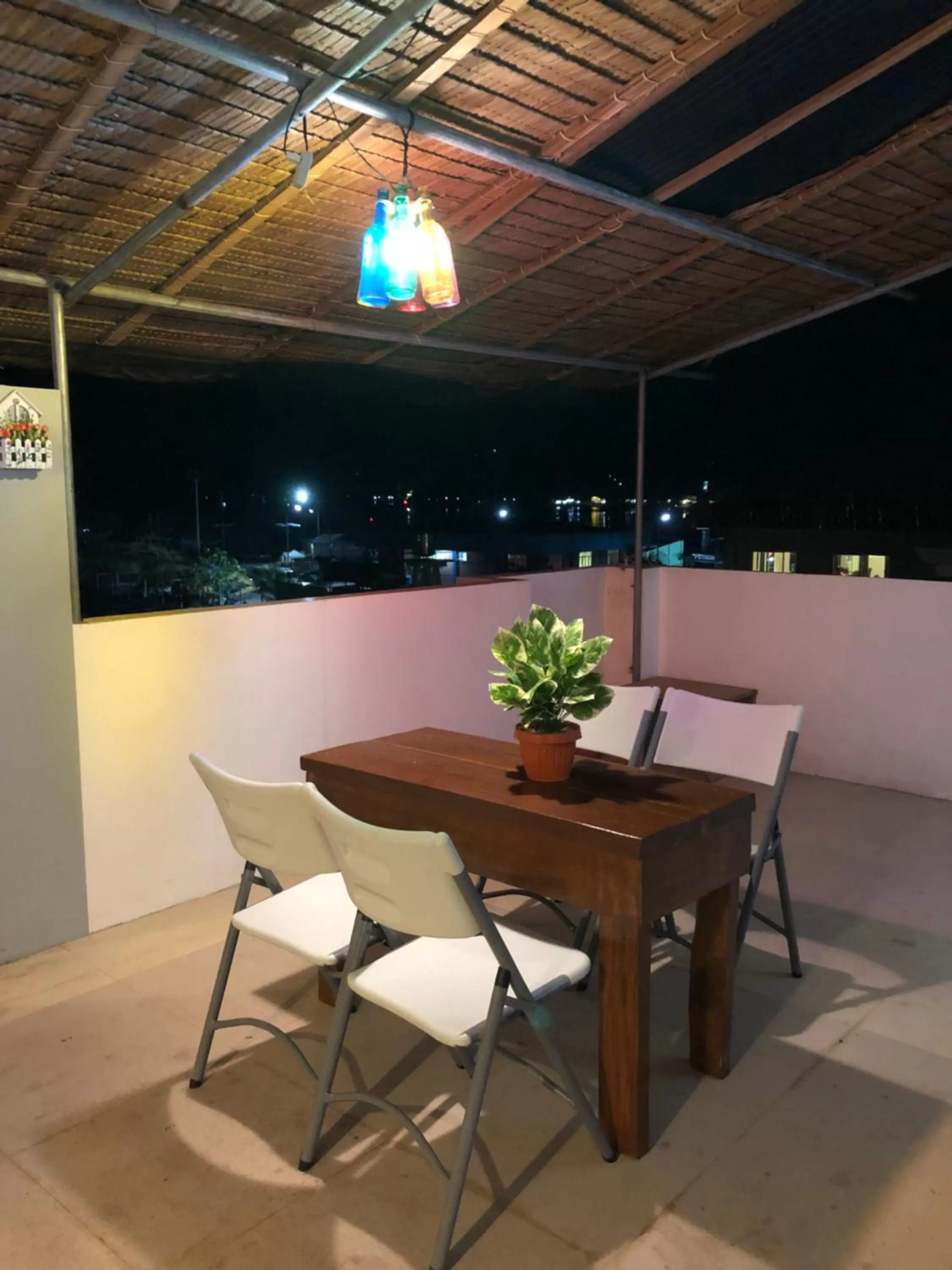 Restaurant/places to eat in SG Tourist Inn