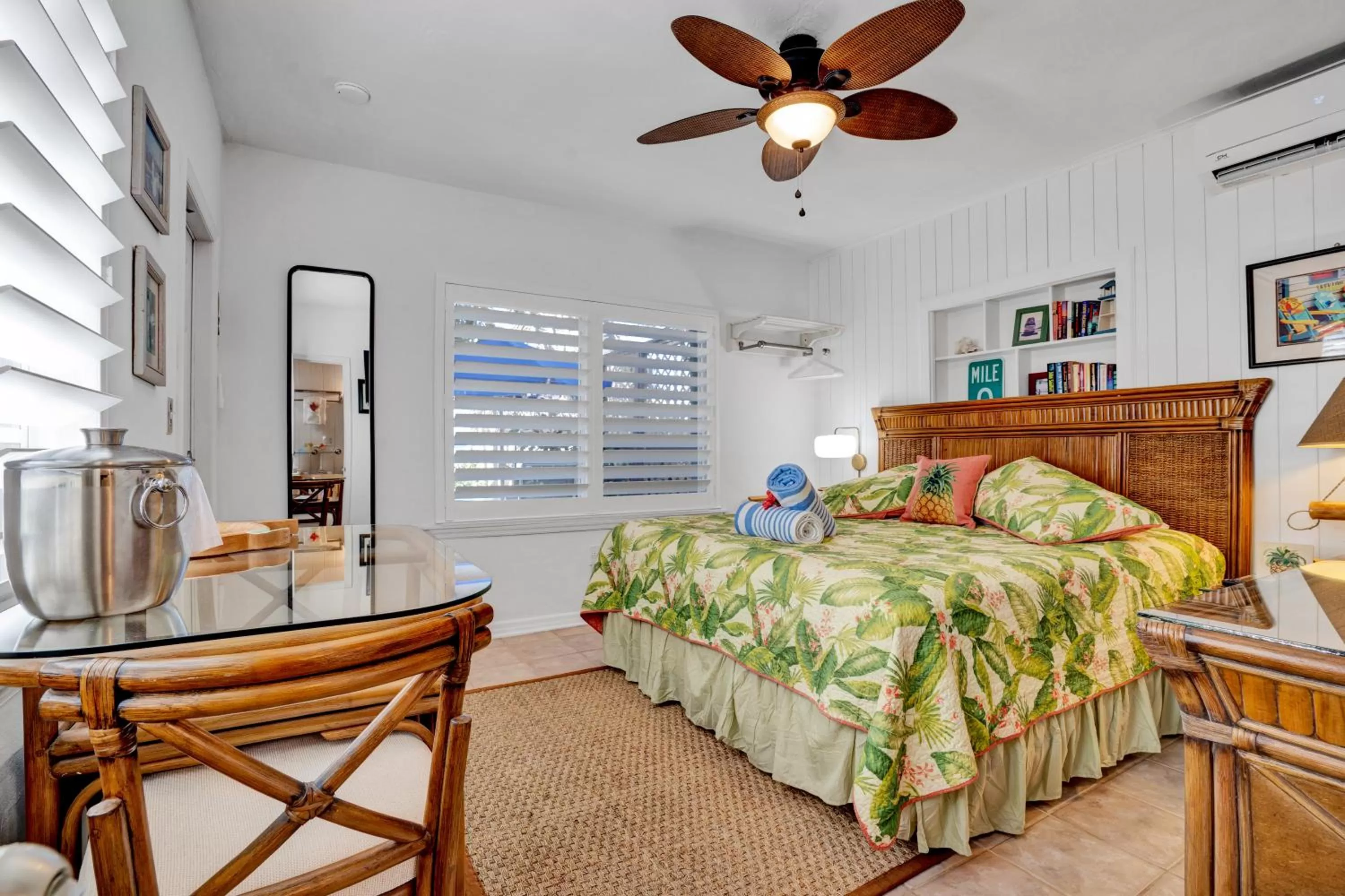 Bed in Island Bay Resort