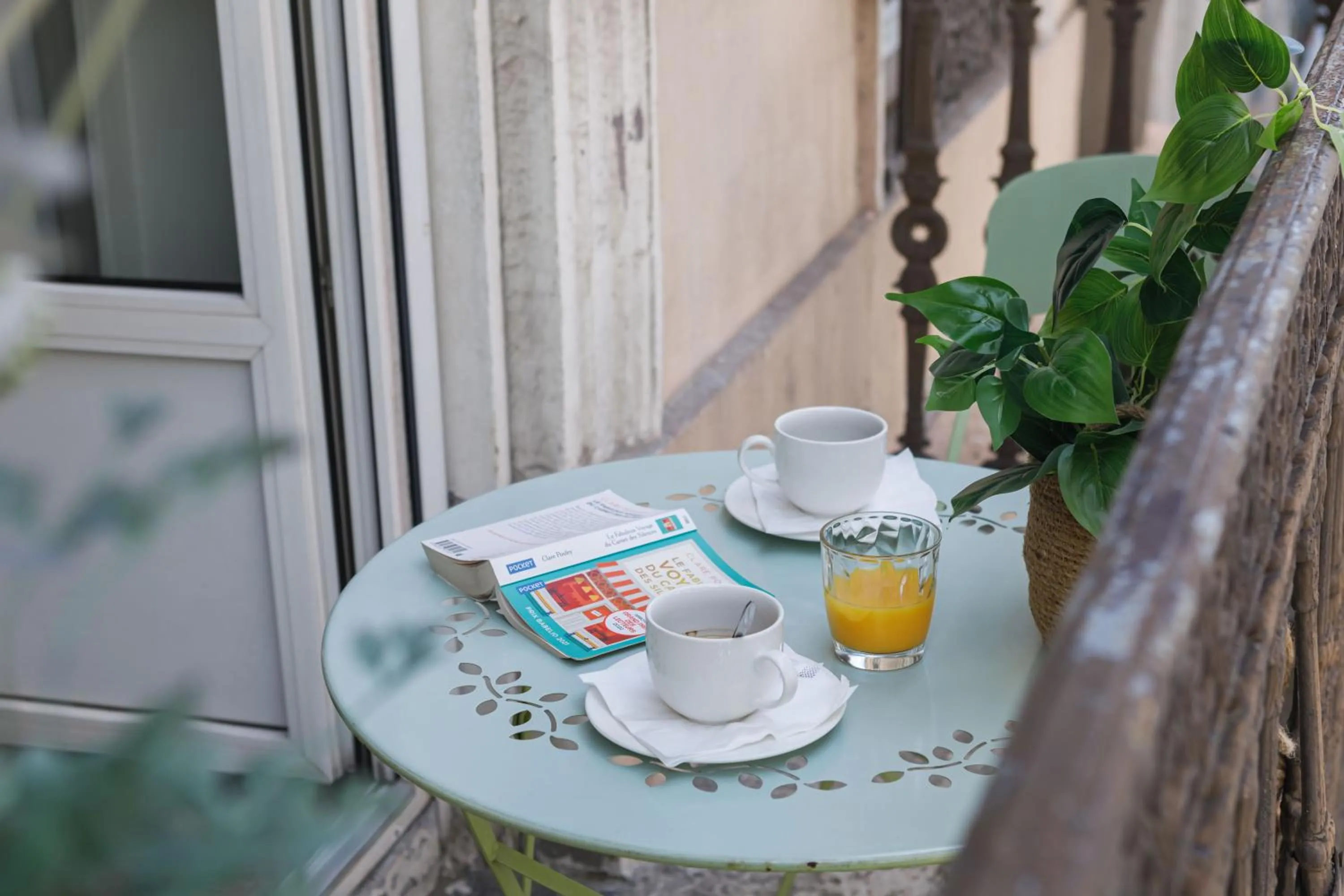 Balcony/Terrace in Hôtel du Dauphin