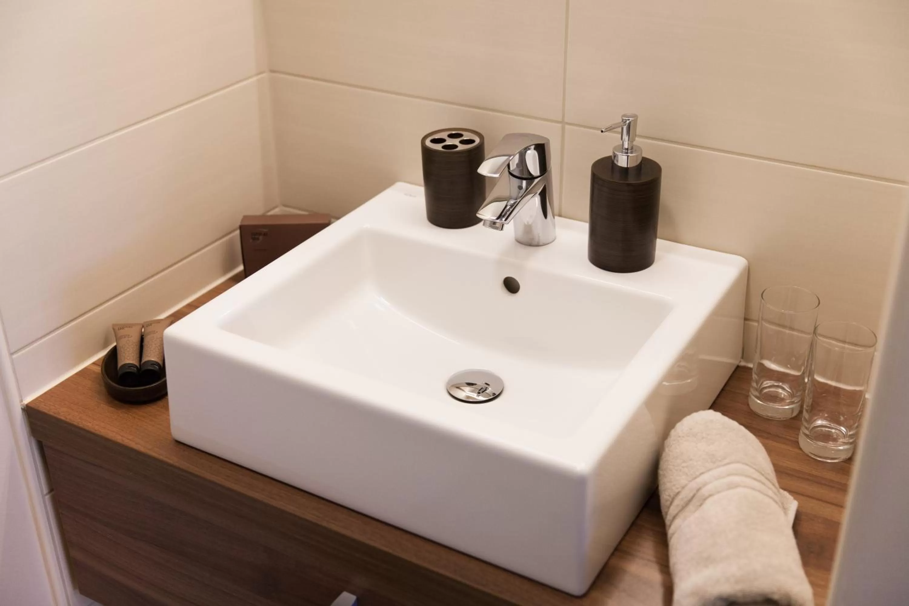 Bathroom in Hotel Pomaranča