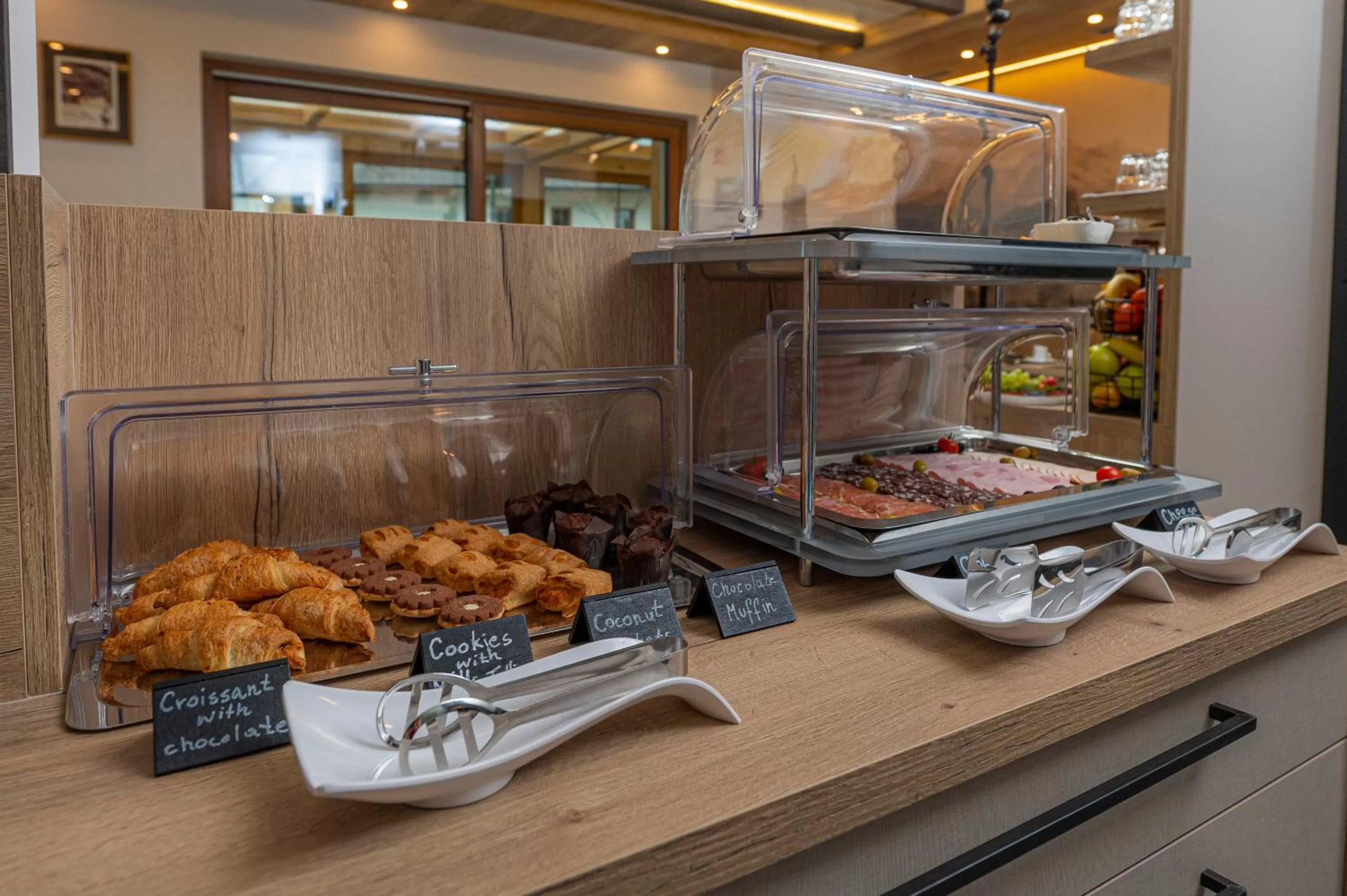 Buffet breakfast in Veldes B&B