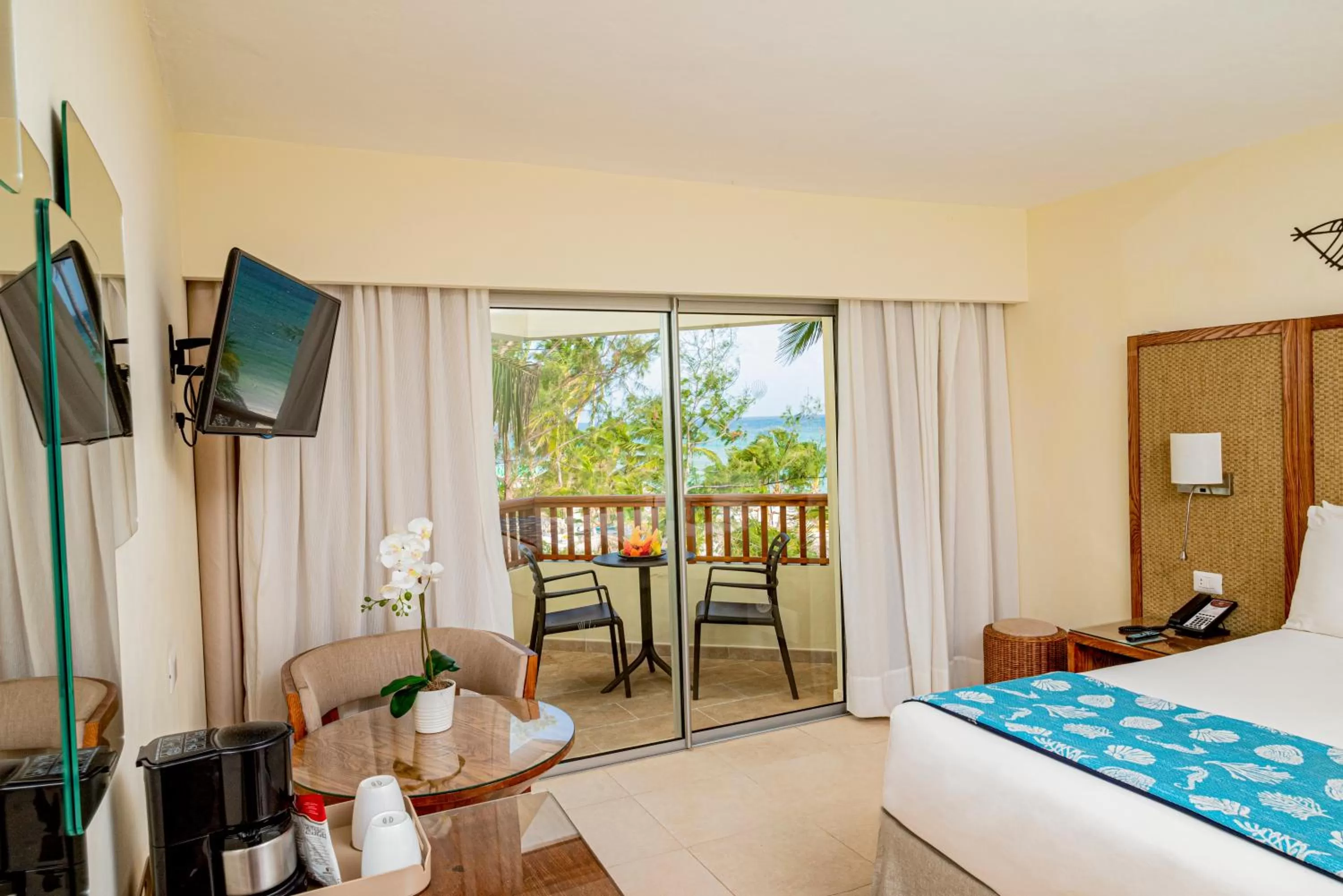 Ocean View (2 Adults + 1 Child) in Impressive Punta Cana - All Inclusive