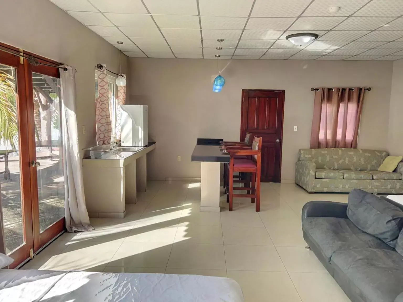 King Suite with Ocean View in Big Daddy's Beach Club & Hotel King Suite with Ocean View in Big Daddy's Beach Club & Hotel