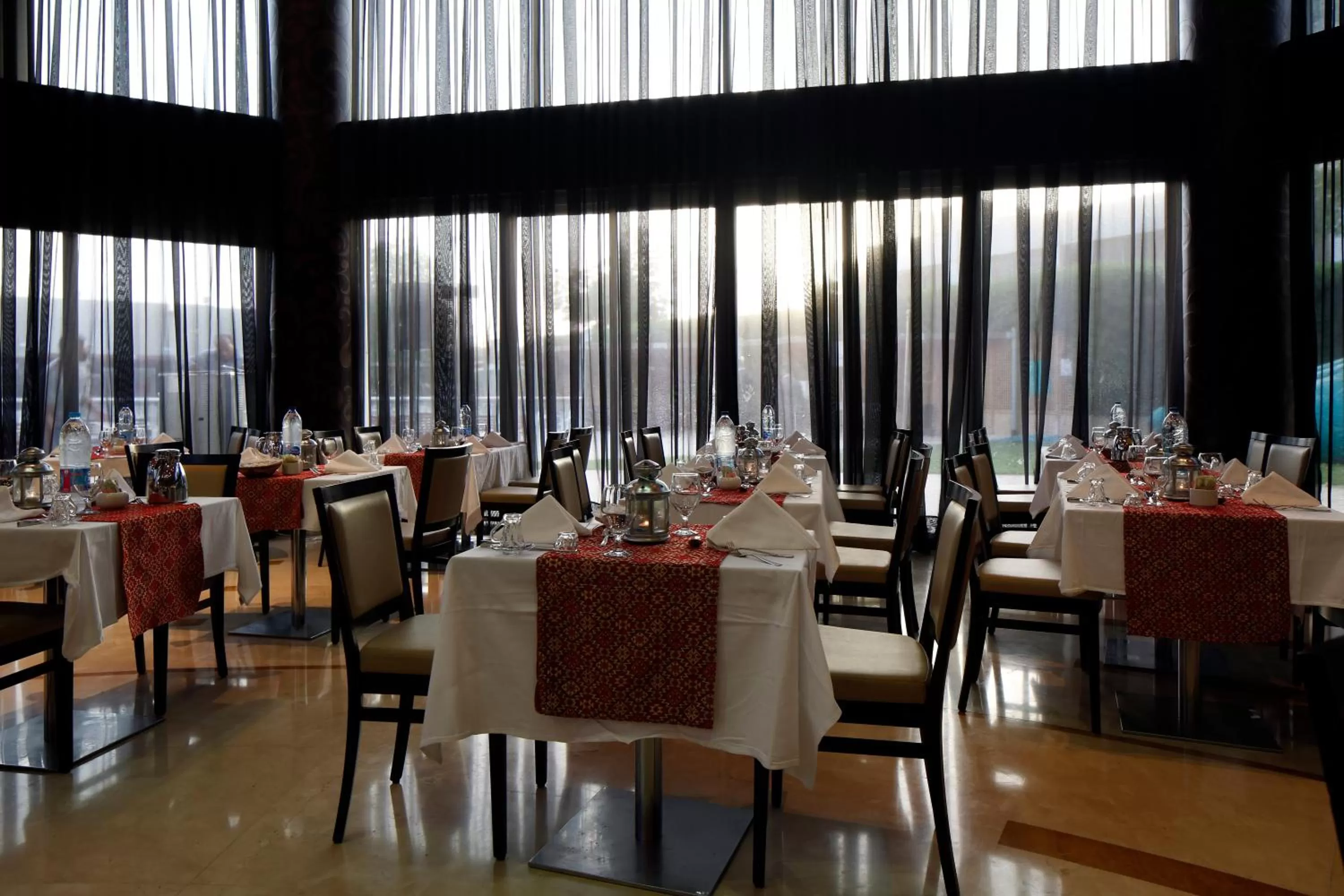 Restaurant/places to eat in Holiday Inn Riyadh Izdihar by IHG