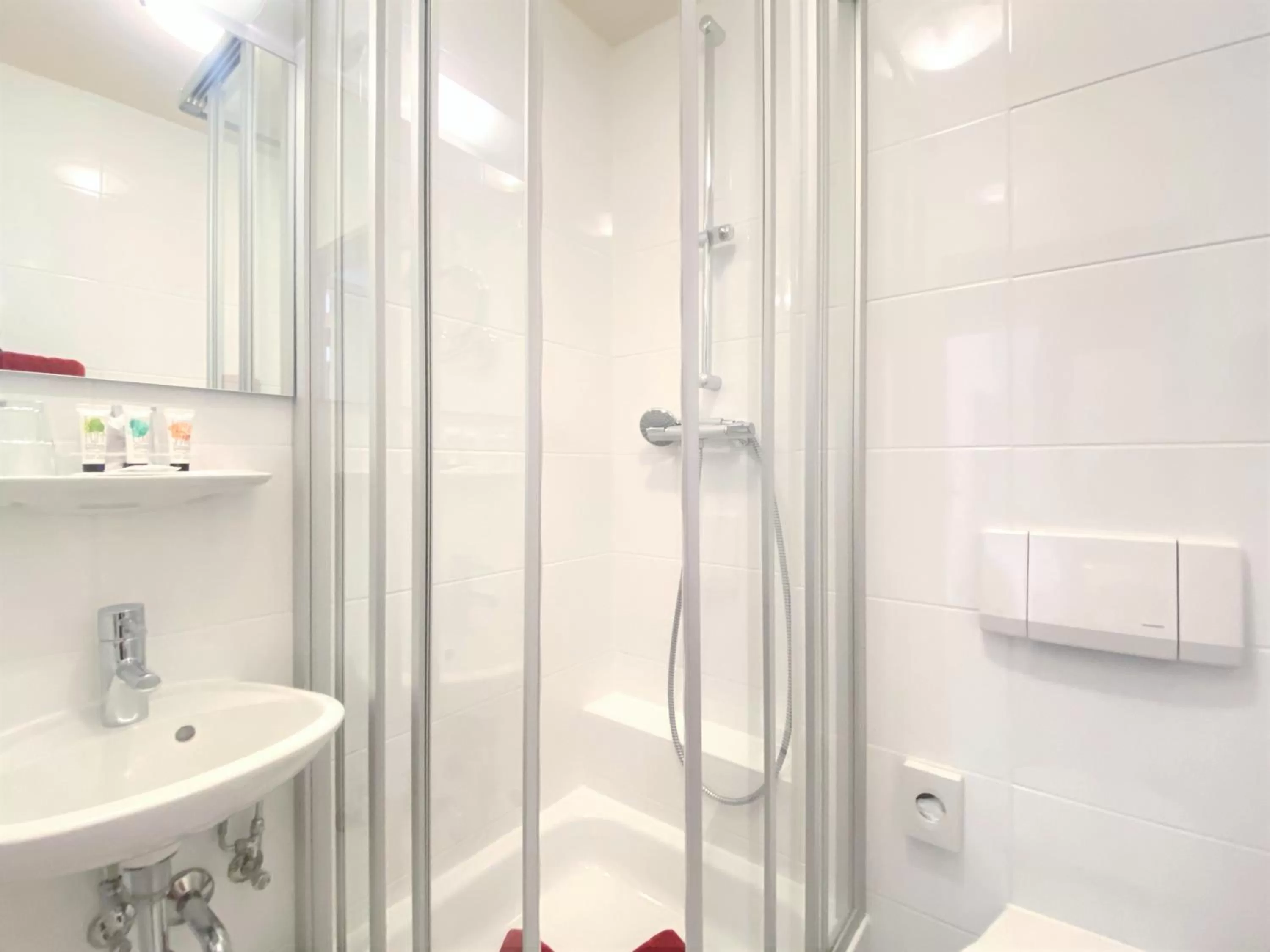 Shower in Hotel Rathausglöckel