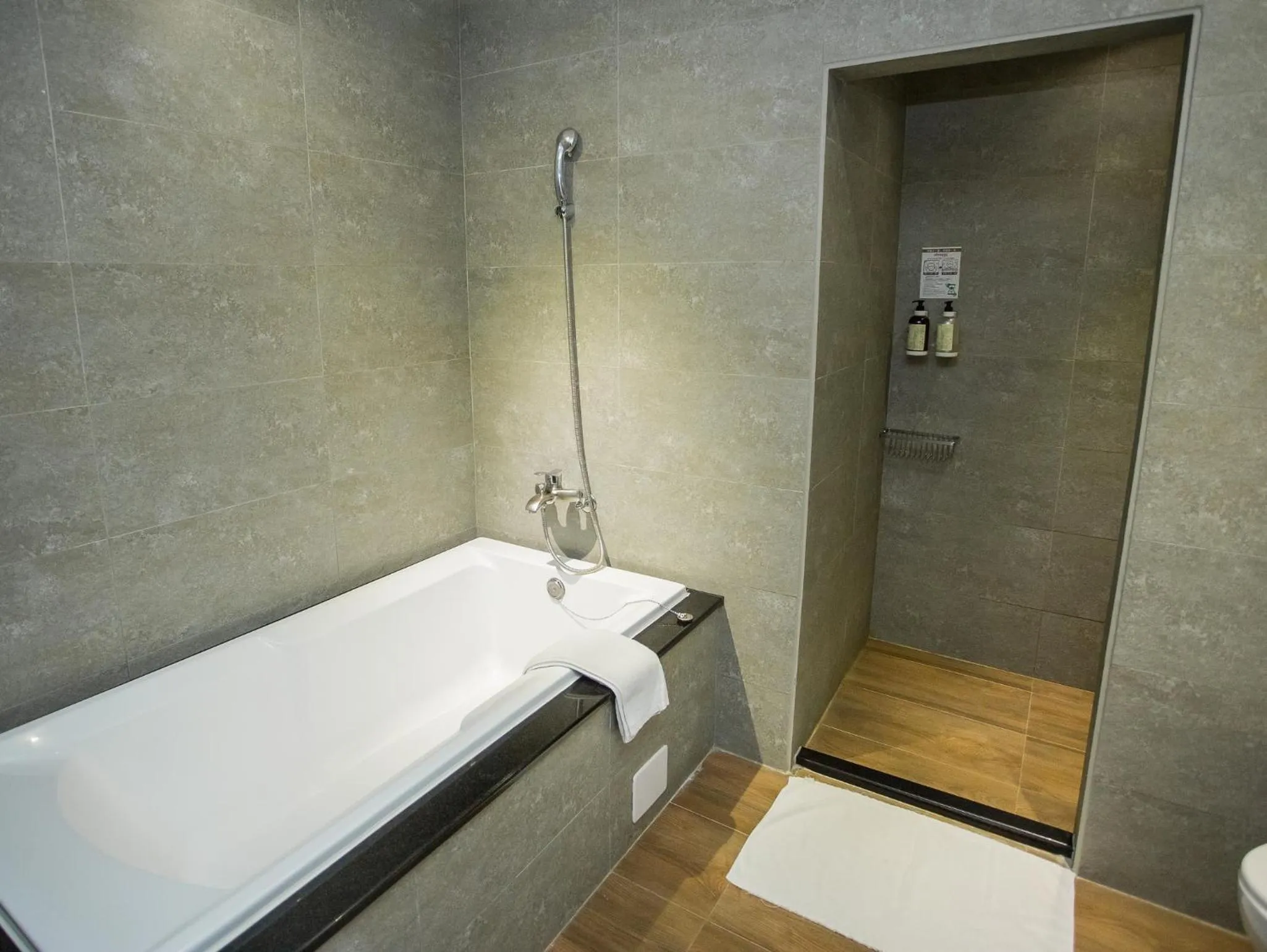 Bathroom in Khan Hotel