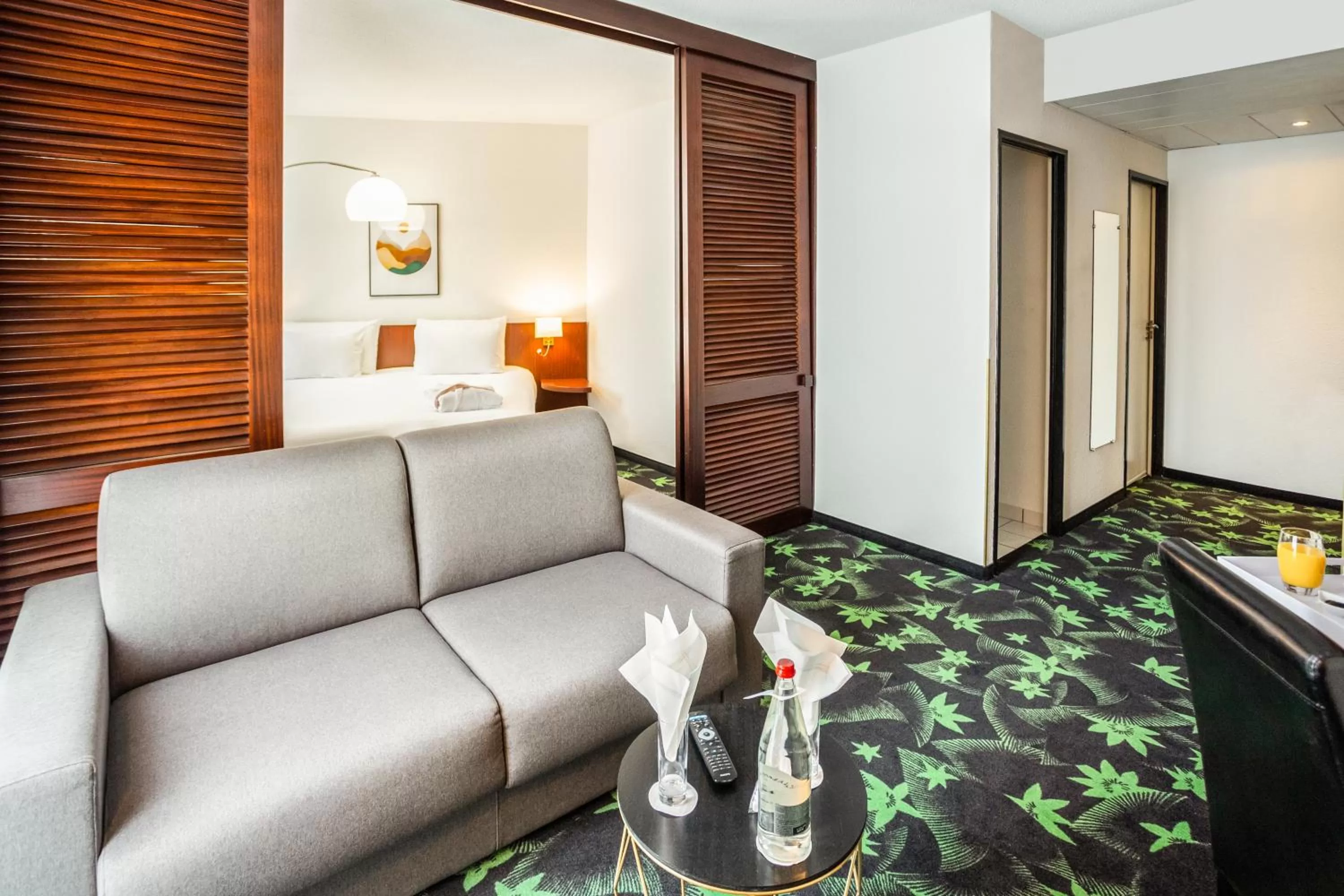 Photo of the whole room in Mercure Lourdes Impérial