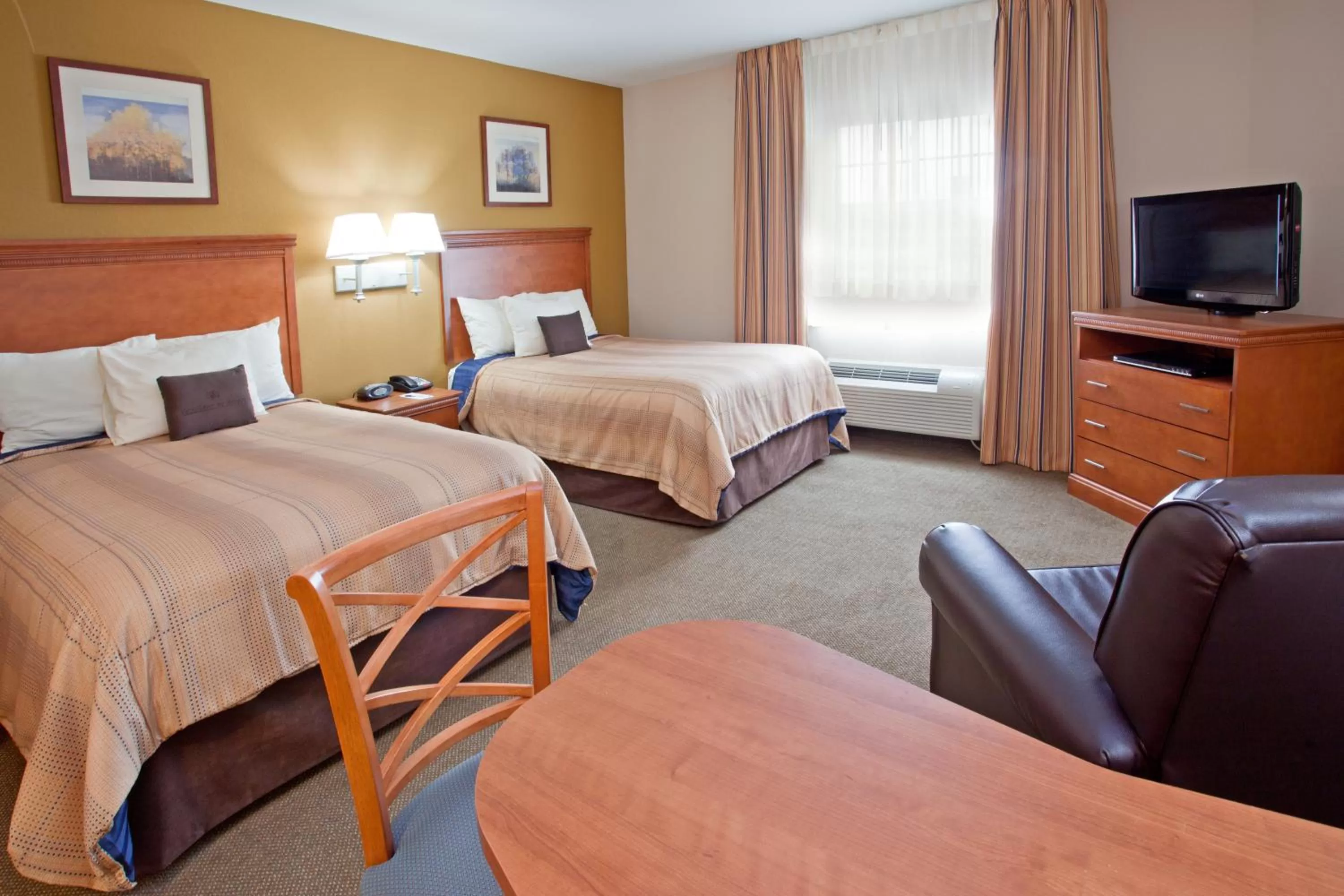 Photo of the whole room, Bed in Candlewood Suites League City by IHG