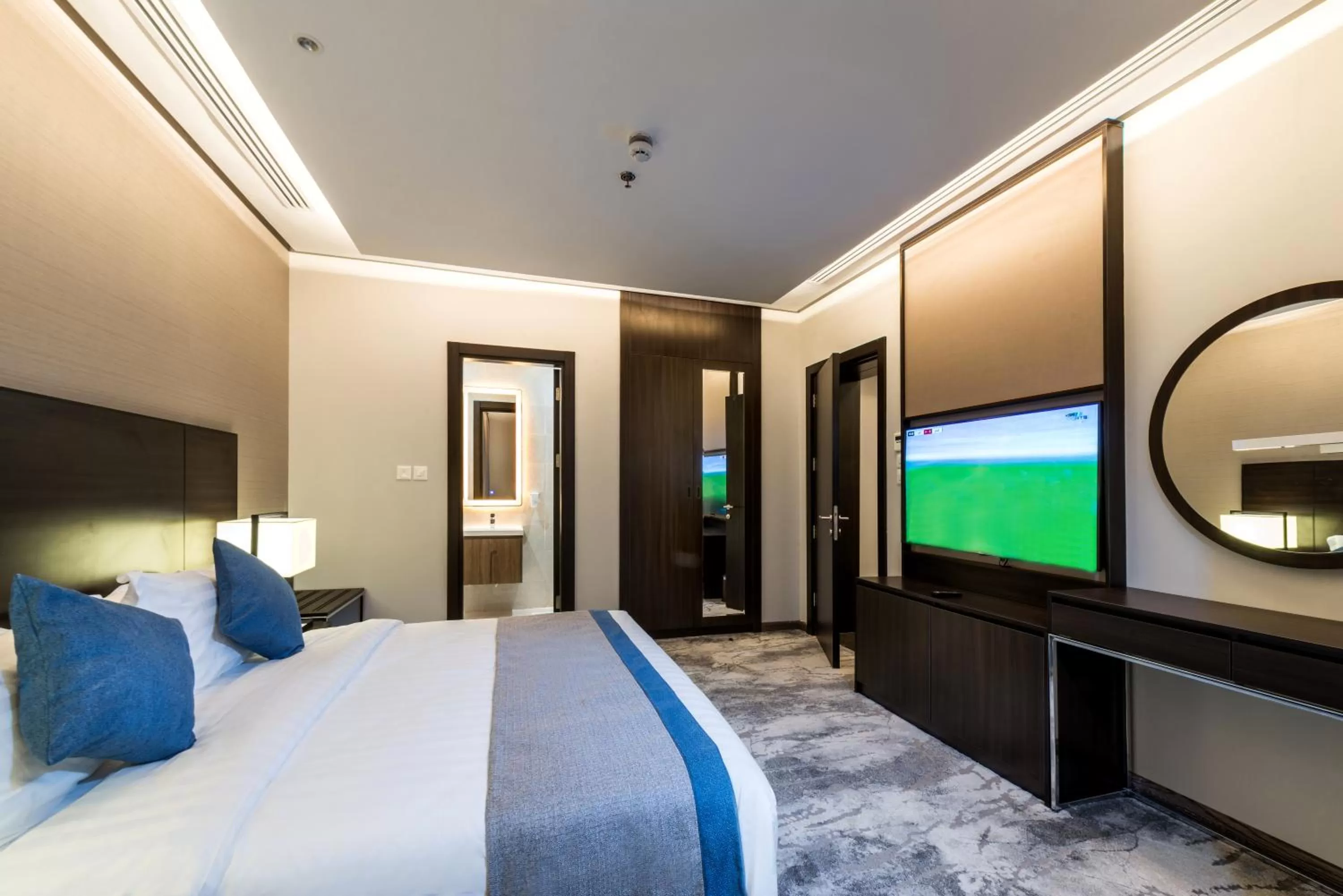 Photo of the whole room, Bed in Aber Al Munsiyah