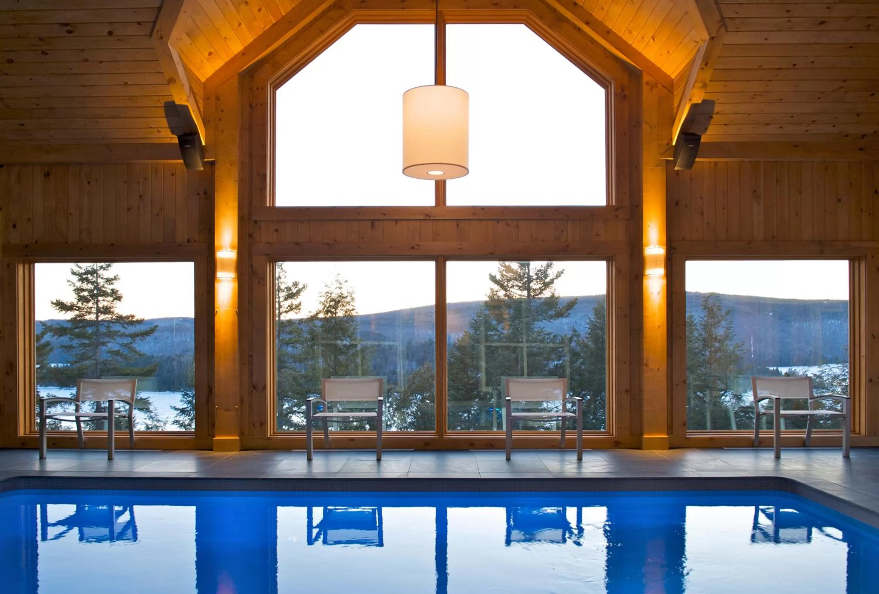 Swimming pool in Sacacomie Hôtel et Spa