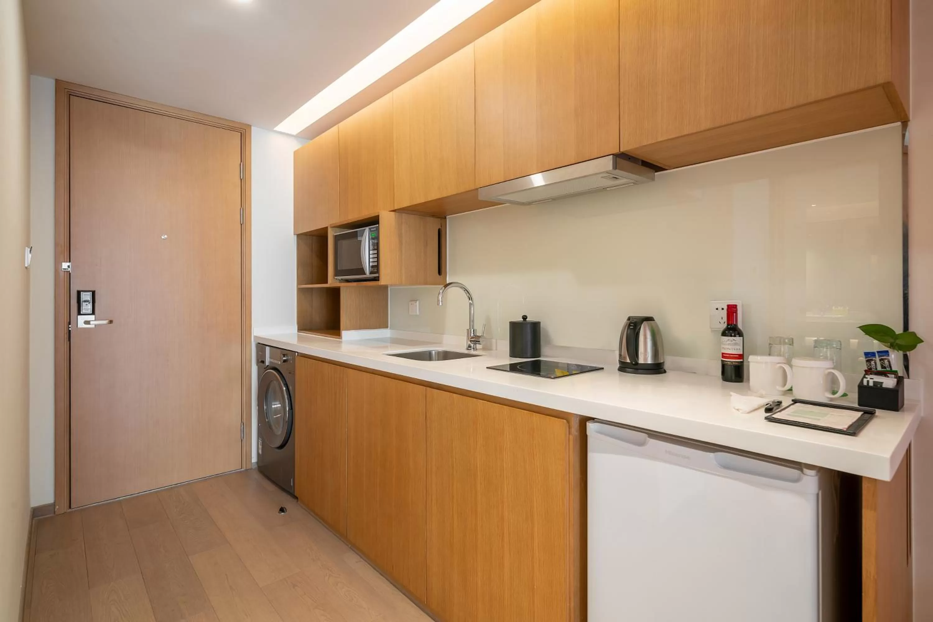 Kitchen or kitchenette in Holiday Inn Shanghai Hongqiao Central, an IHG Hotel
