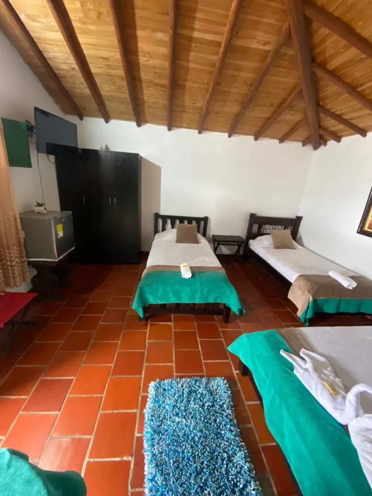 Hotel Campestre la Loma curiti