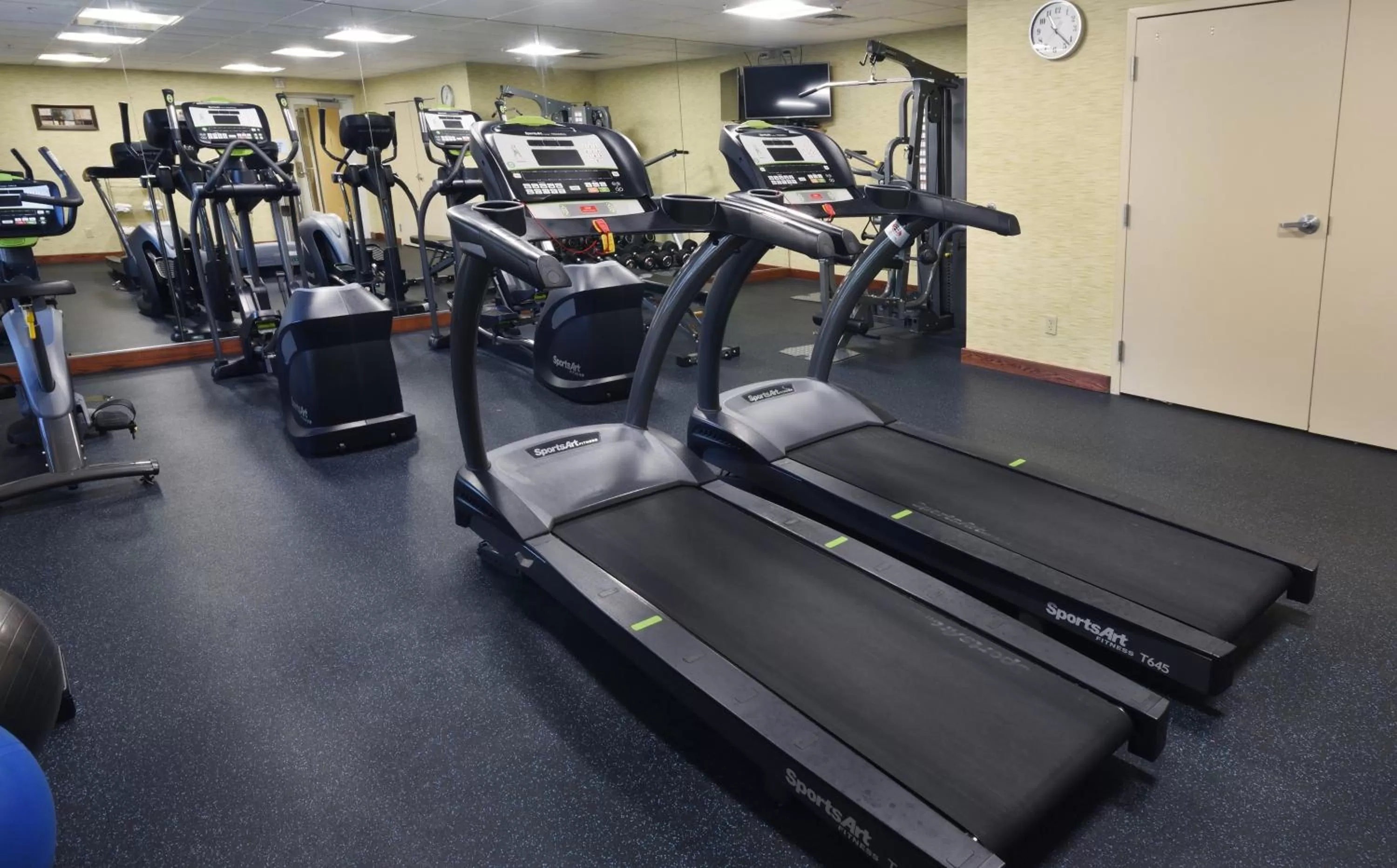 Fitness centre/facilities in Holiday Inn Express Milford by IHG