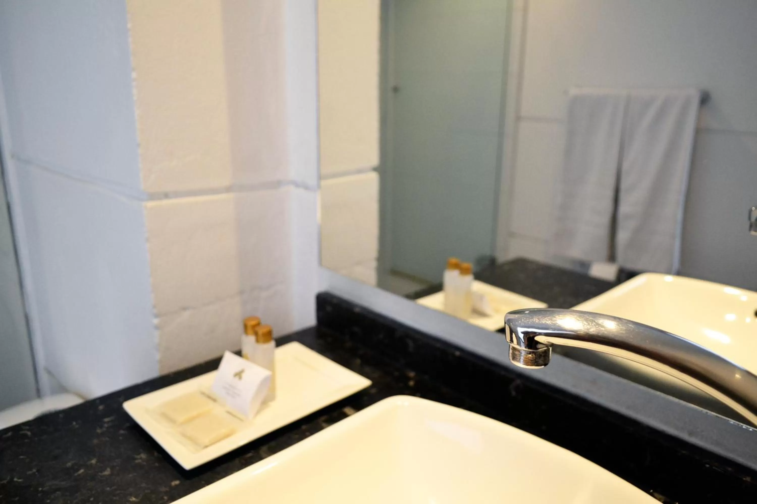 Bathroom in Hotel Bogota Virrey